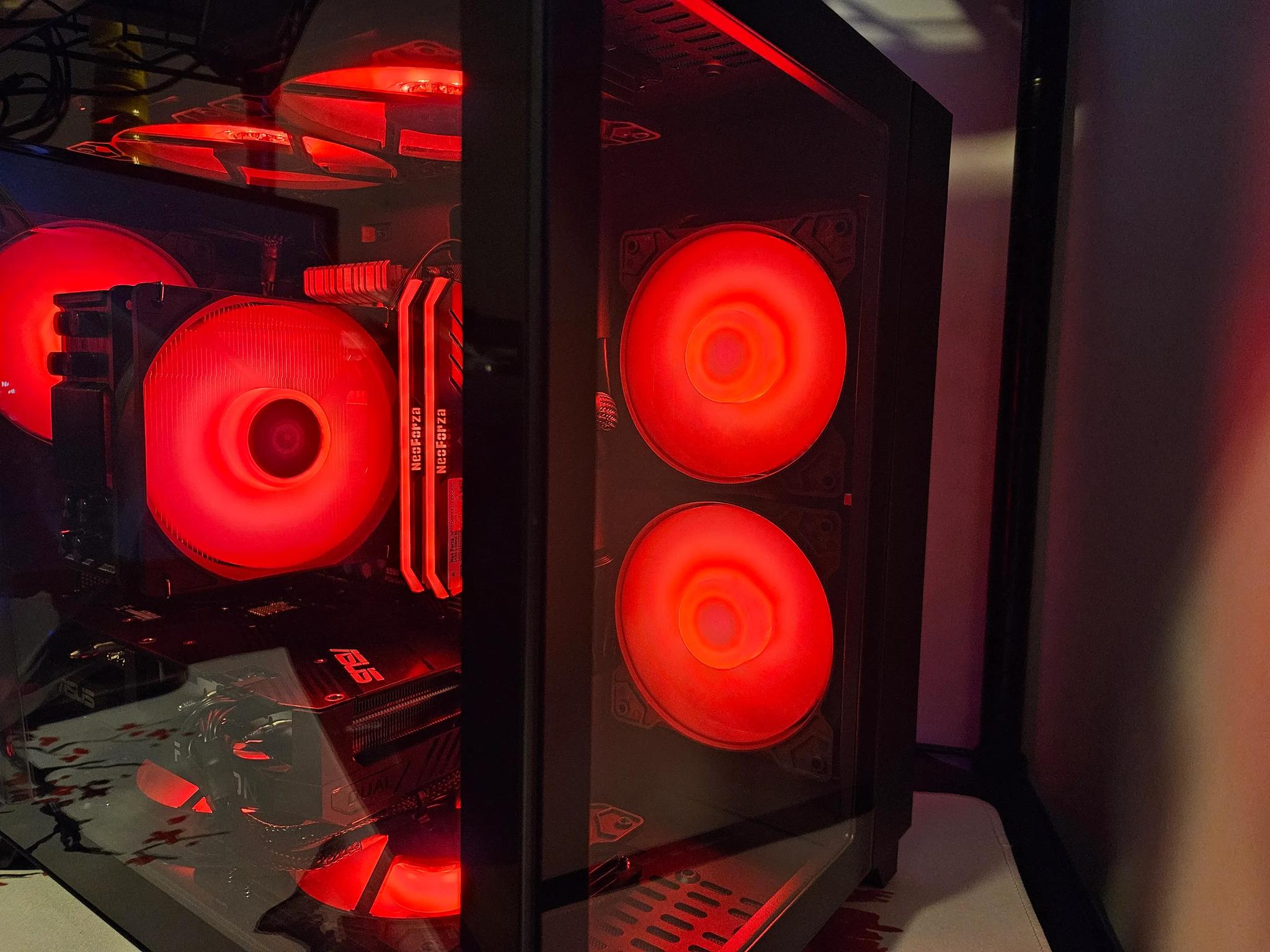 Dark Side Gaming RIG Ryzen 5 / 16GB / 1TB SSD / RX 7600