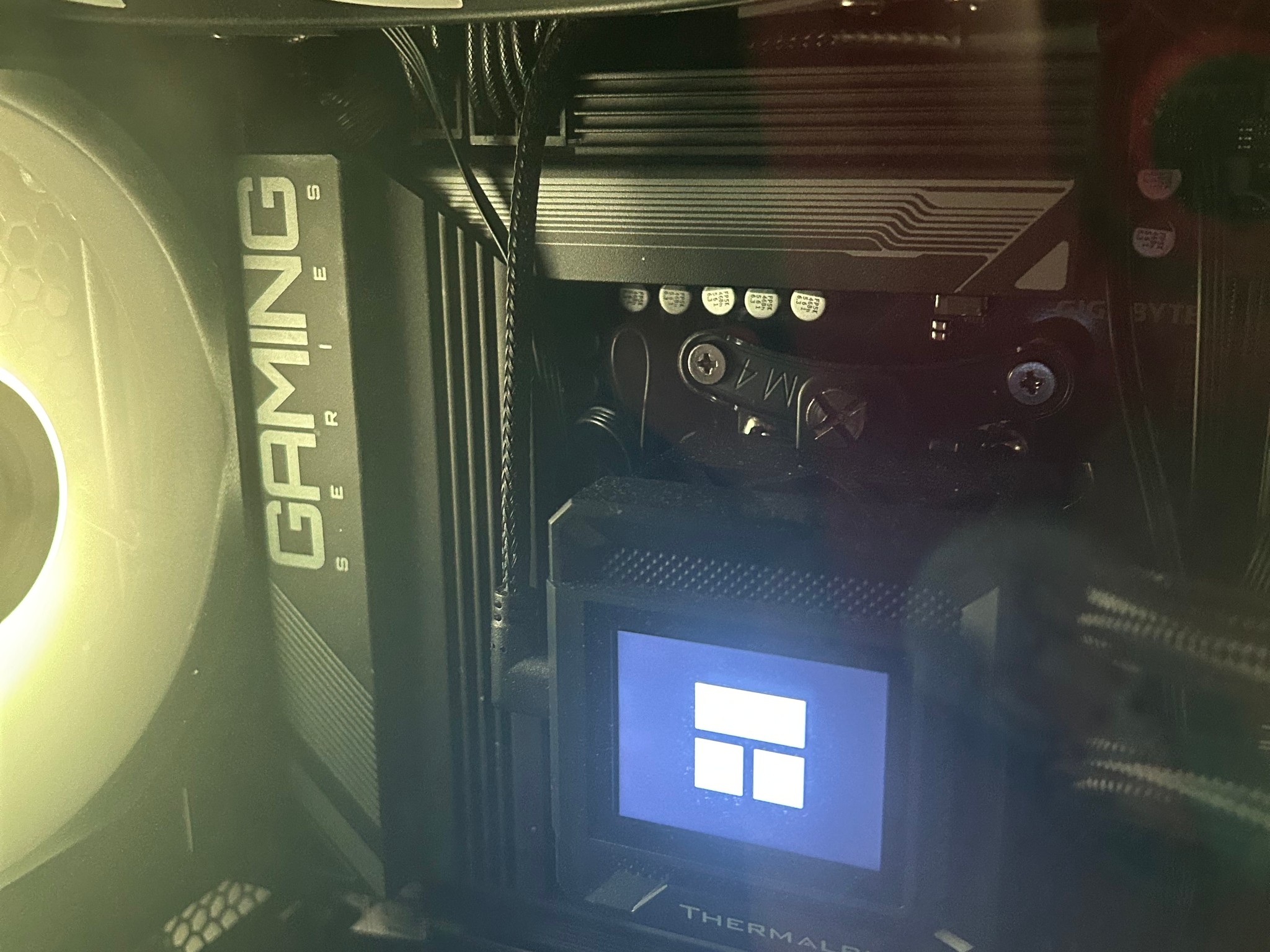 RX 6700 XT / Ryzen 7 7700x / 32gb Ram / 2tb SSD Storage / ULTIMATE 1440p WATER COOLED Gaming PC!