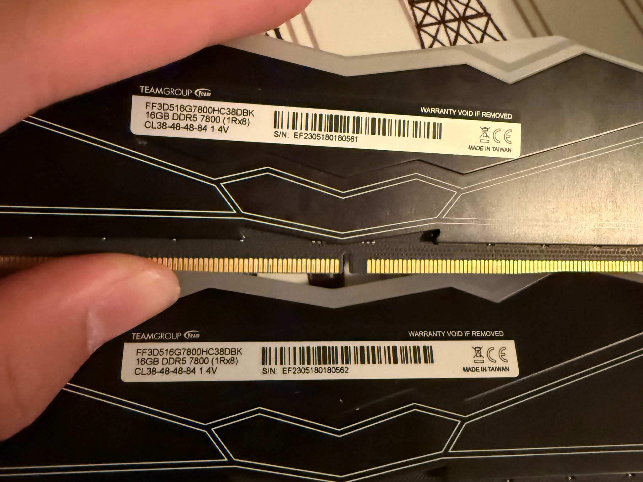 T-Force Delta RGB DDR5 32GB (2x16GB) 7800MHz CL38 DIMM Desktop Memory Black RGB
