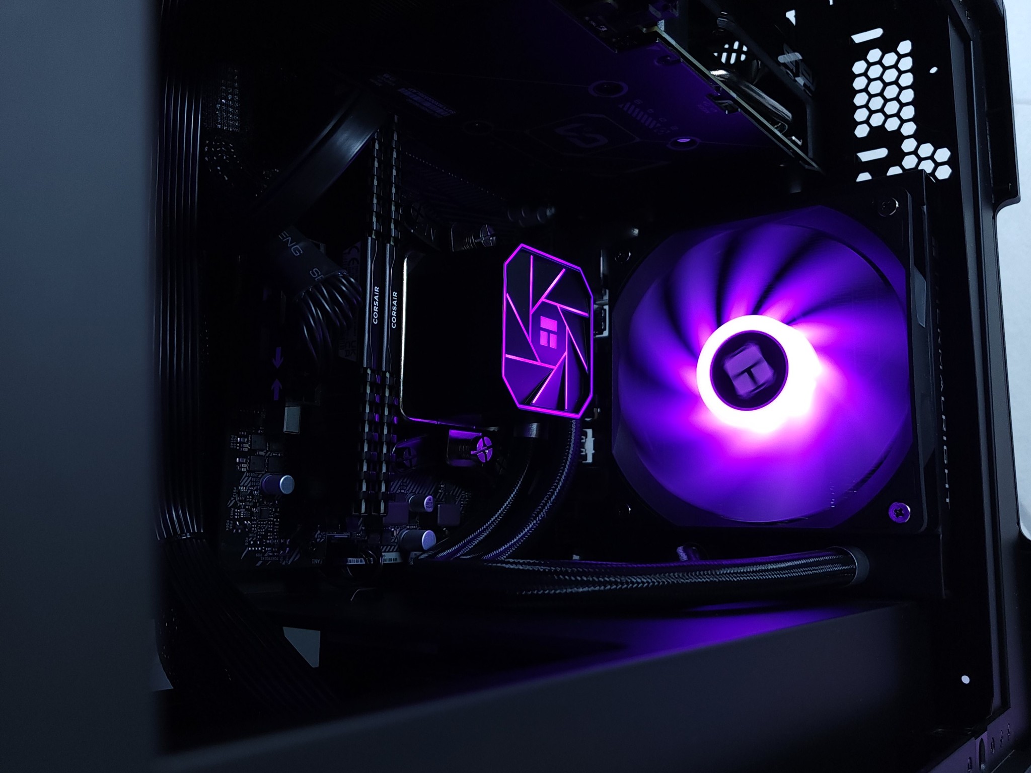 💜RTX 4060 ● Ryzen 5 5600X ● 32GB 3200MHz ● 1TB NVMe Gen 4 ● 1080p Gaming Computer