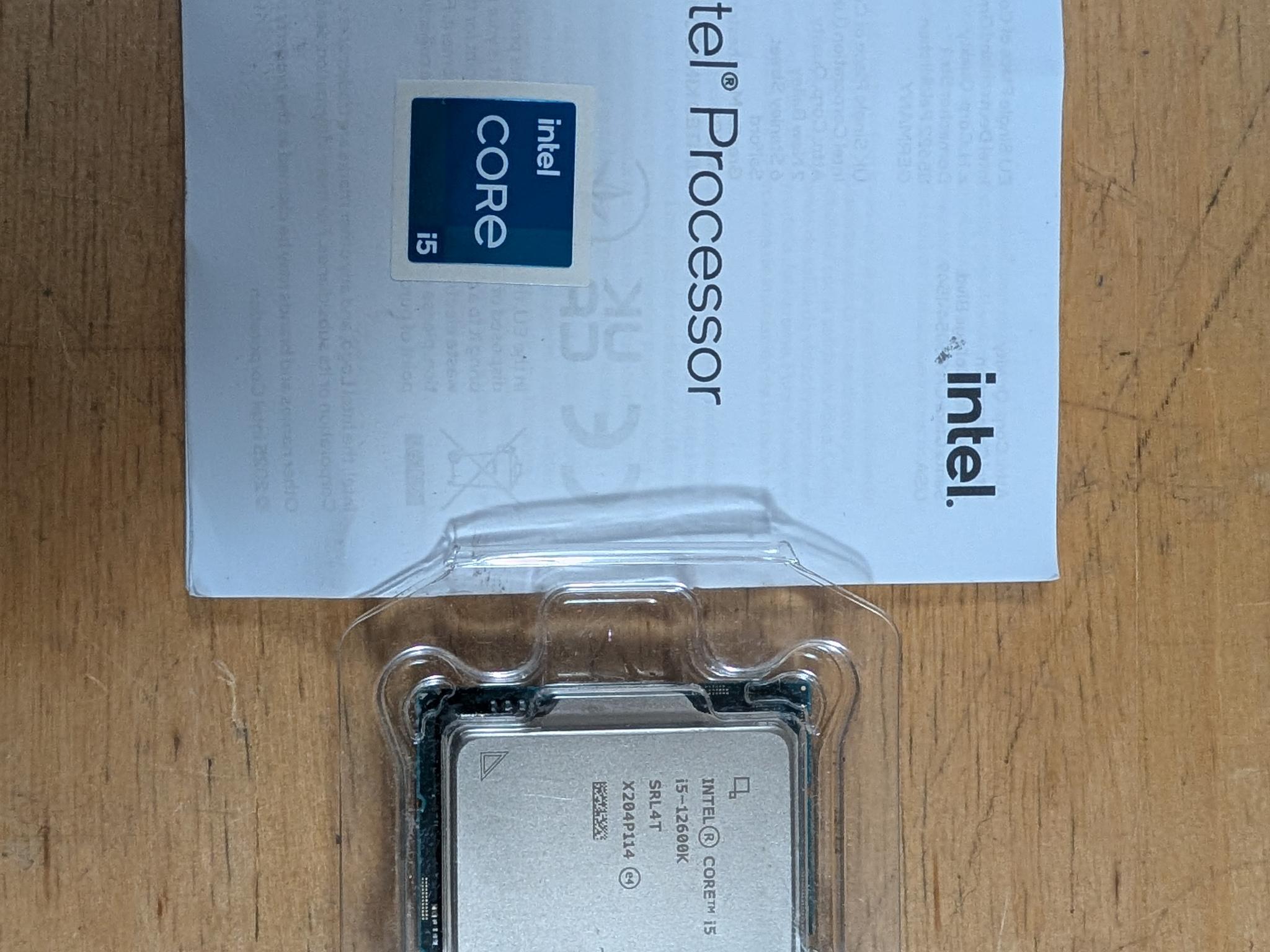 Intel Core i5-12600K