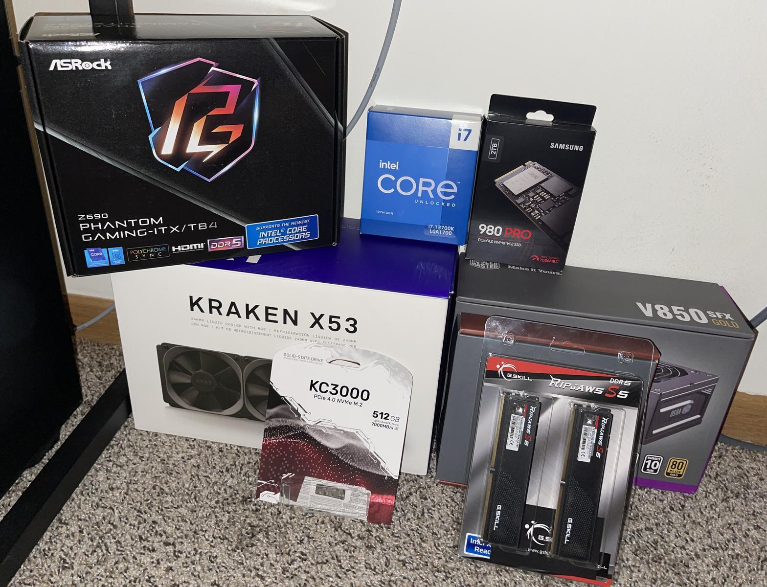 Glorious SFF Mini ITX PC