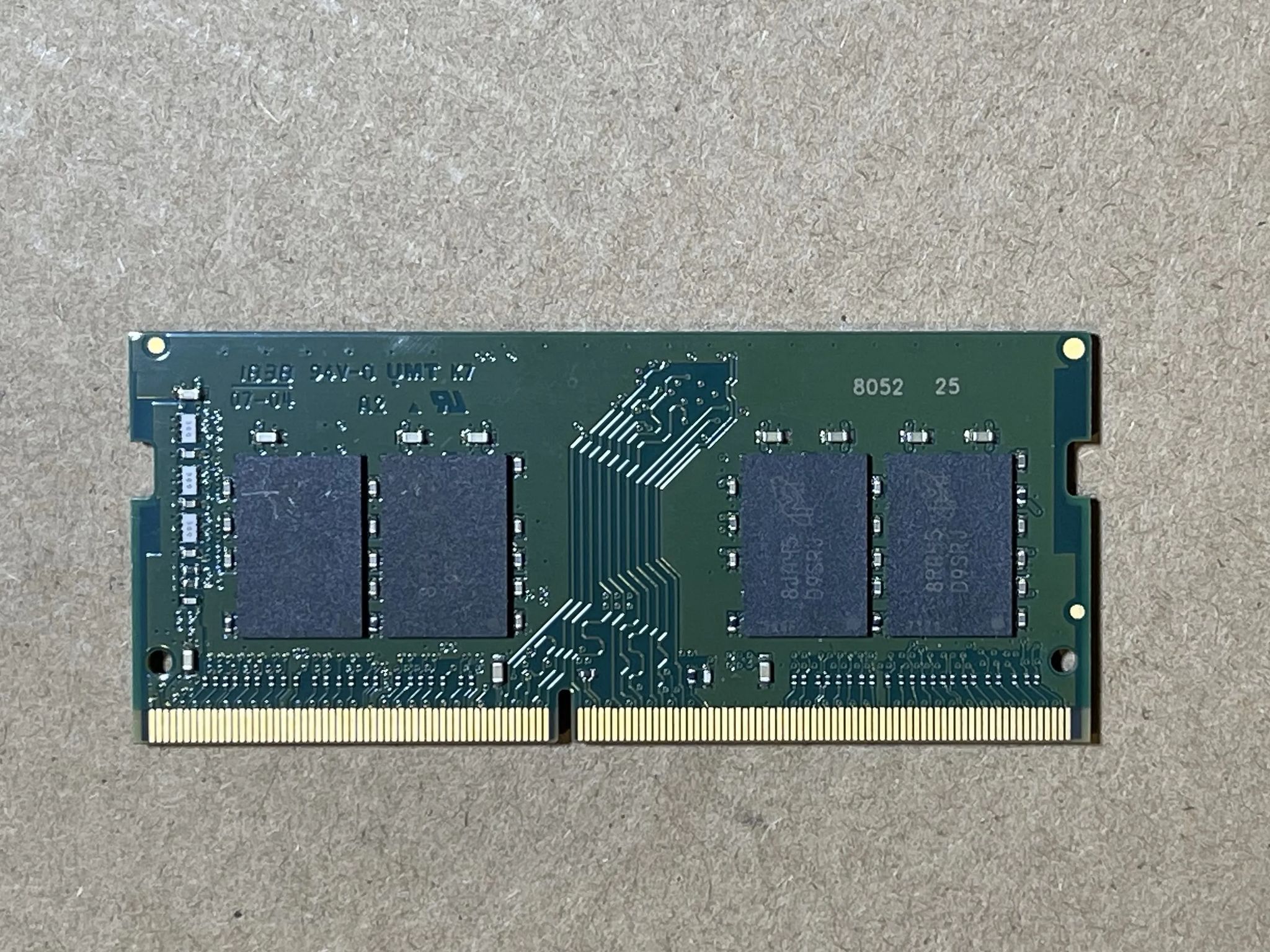 Kingston (KVR24S17S8/8) 8GB 2400Mhz DDR4 Non-ECC CL17 SODIMM