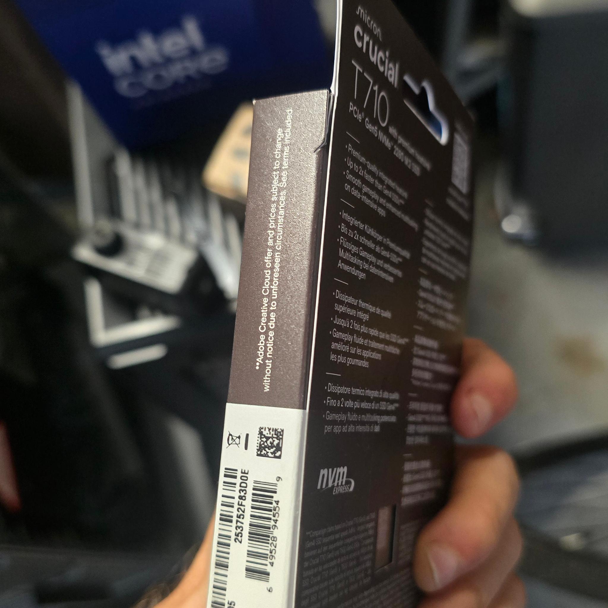 Crucial T700 With Heatsink 2TB