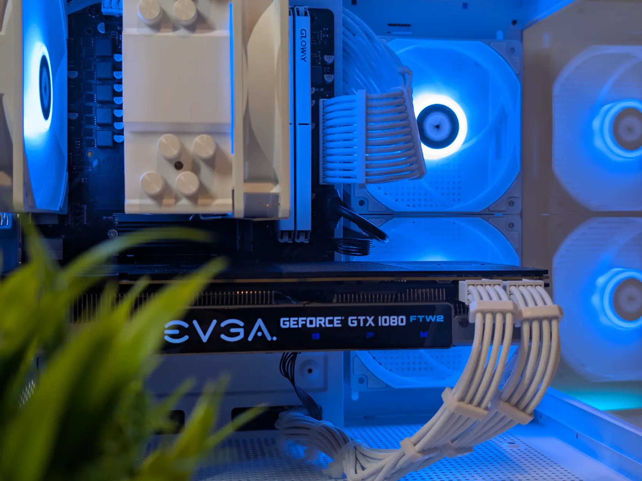 RYZEN 5 | GTX 1080 EVGA FTW2 | 16GB RAM | 500GB 4X4 NVME SSD | WINDOWS 11 PRO | WHITE GAMING PC