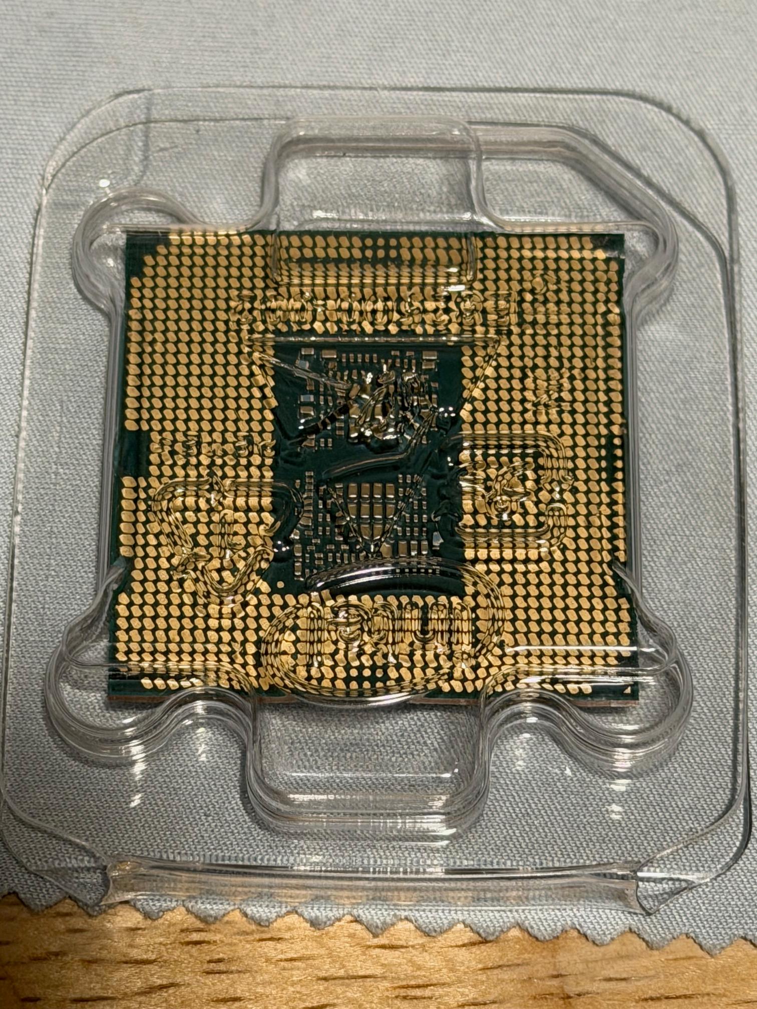 Intel Core i7 10th Gen - Core i7-10700K Comet Lake 8-Core 3.8 GHz LGA 1200