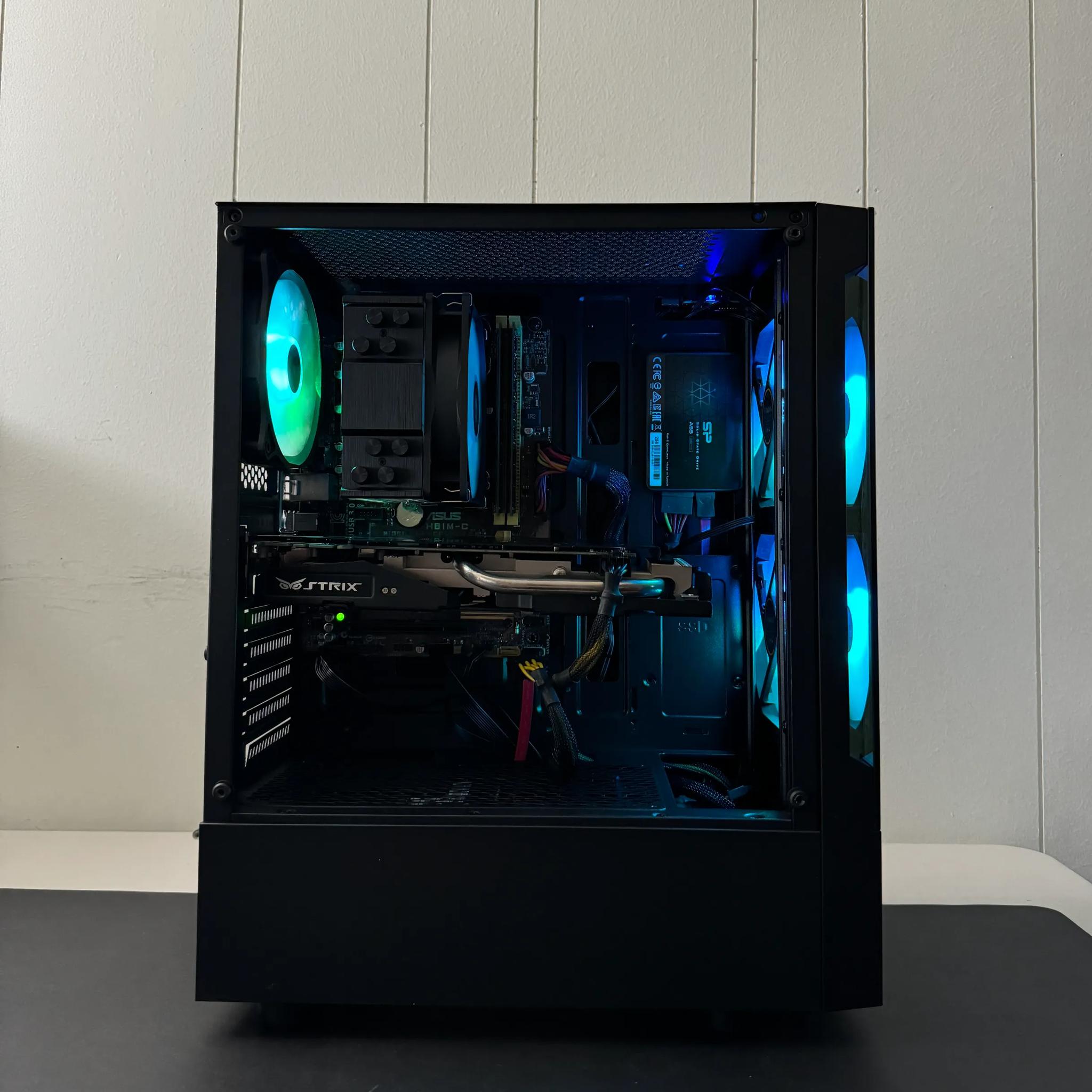 GTX 970 4GB | INTEL i7 4770s | 16GB DDR3 RAM | 256 GB SSD | Black Gaming Computer