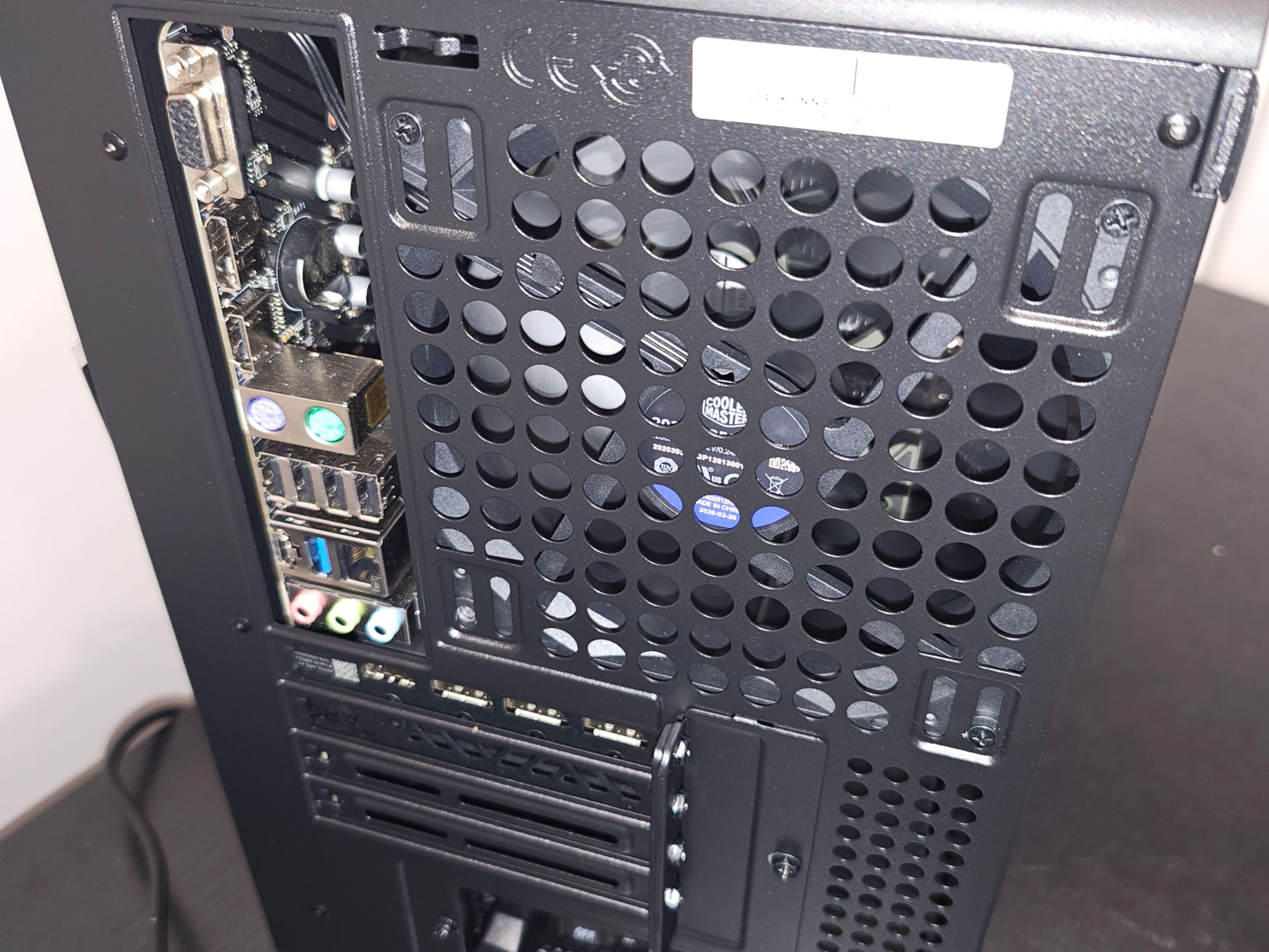 THE BLUE CUBE, fantastic value 1440P gaming pc equipped with FRAME GEN