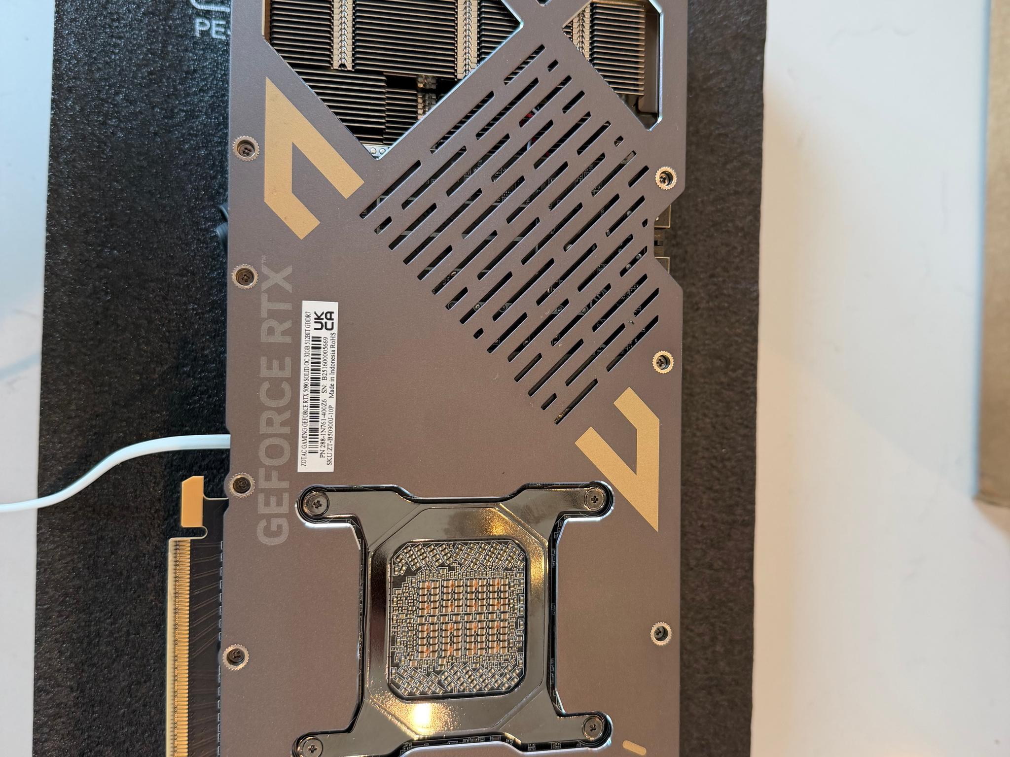 ZOTAC GAMING GeForce RTX 5090 SOLID OC