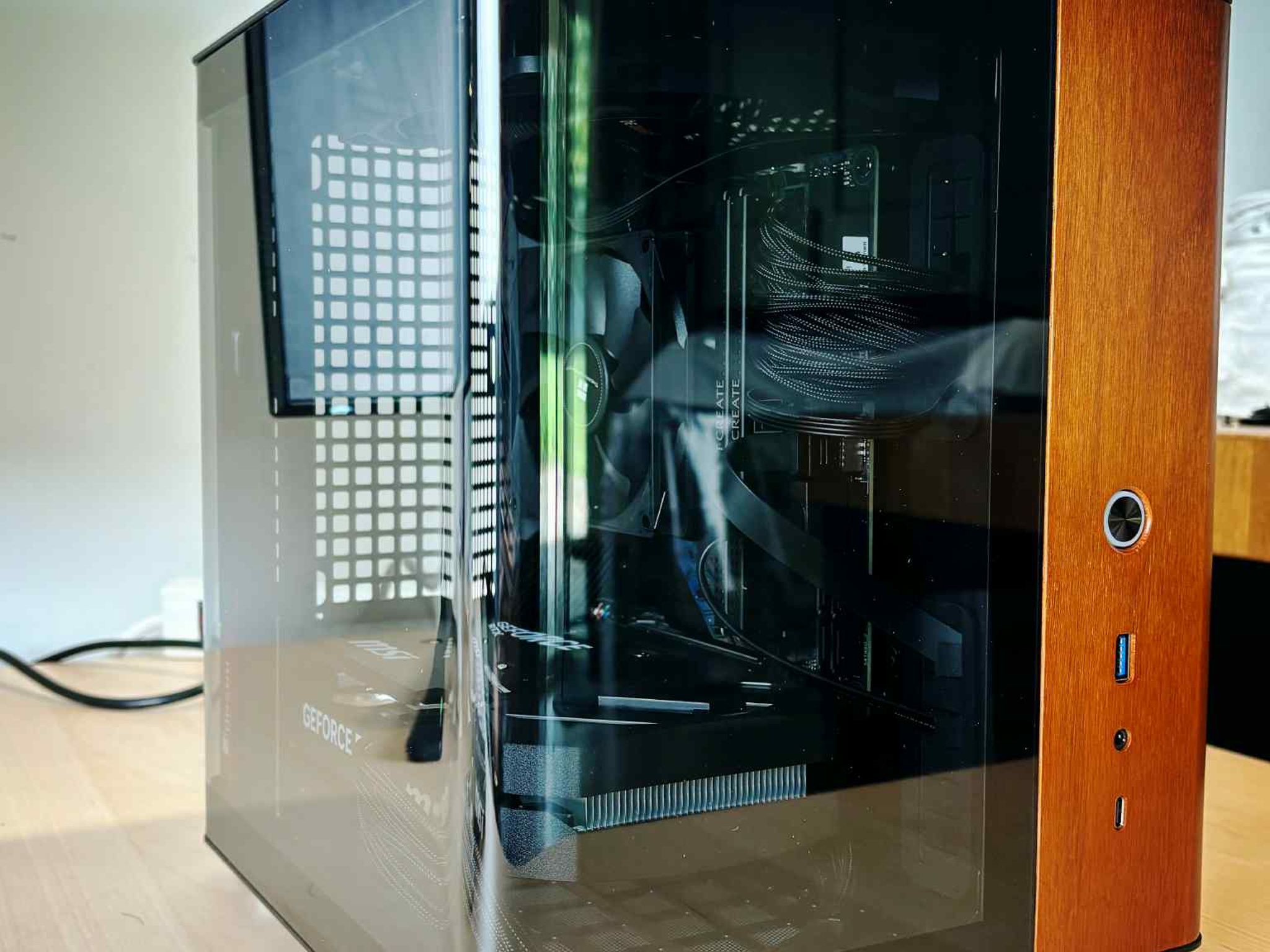 Black TK0 ITX Performance Build - 14400F | 5060 8GB | 32GB DDR5 | 1TB NVMe