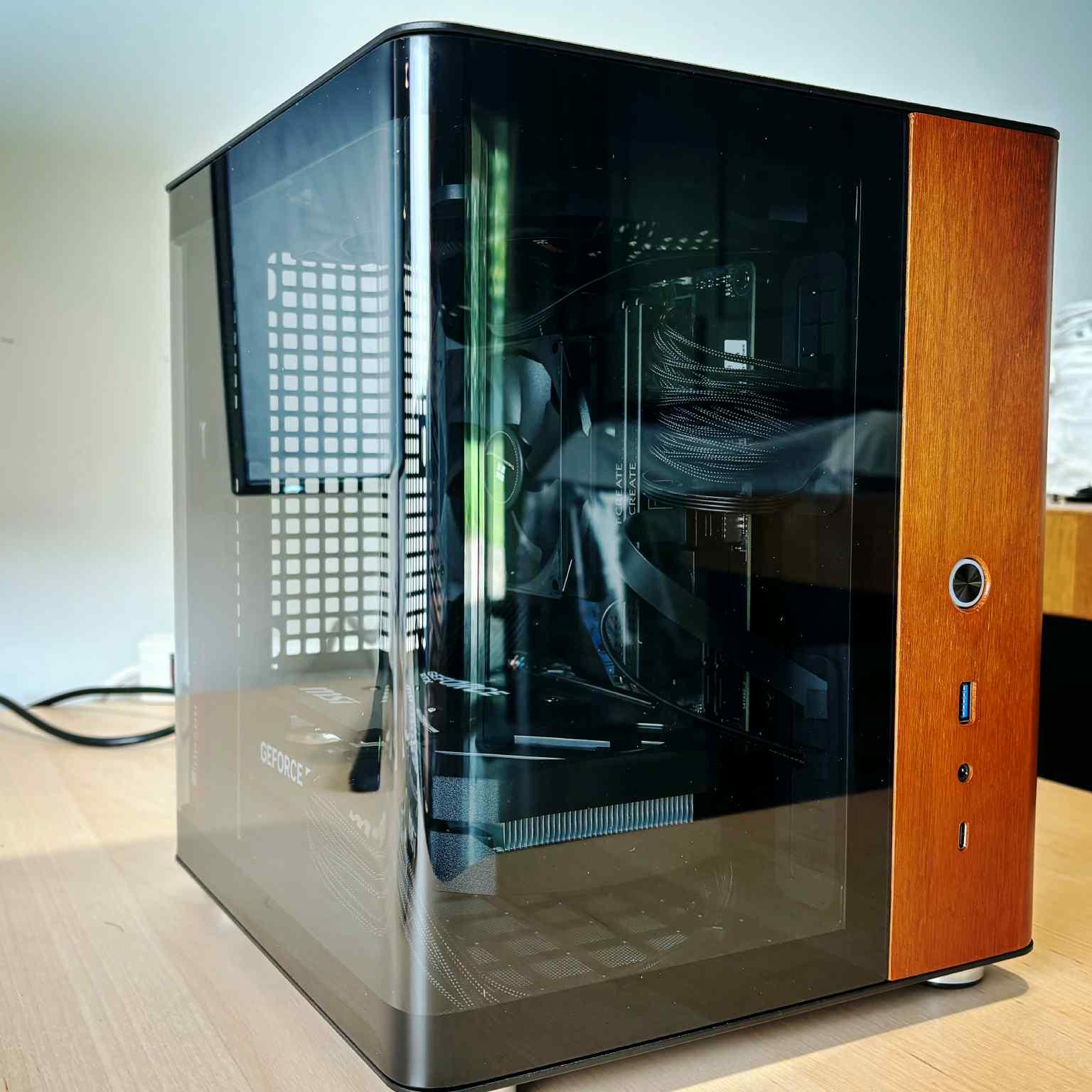 Black TK0 ITX Performance Build - 14400F | 5060 8GB | 32GB DDR5 | 1TB NVMe