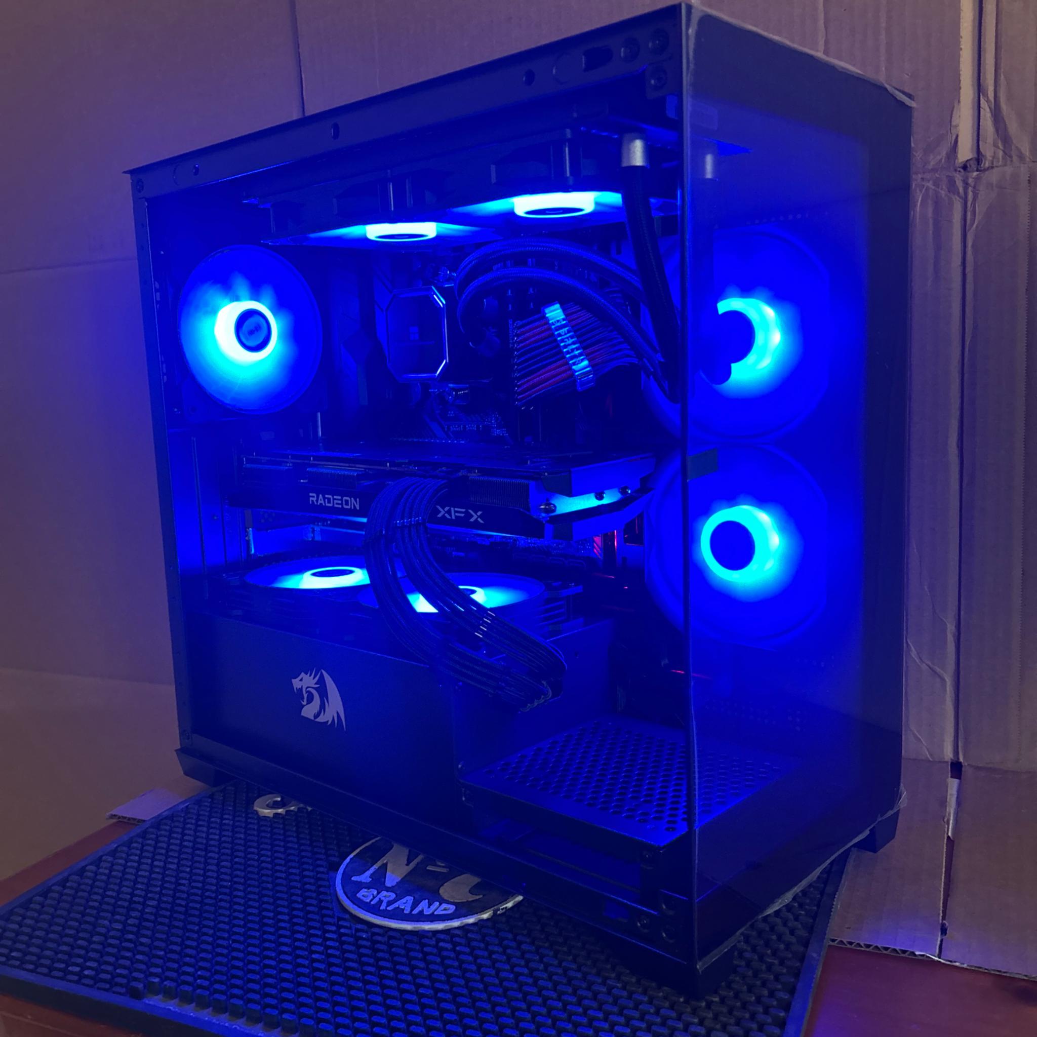 AMD Radeon RX 6700 10GB Ryzen 5 5600X 16 GB RAM M.2 1 TB SSD WiFi ready