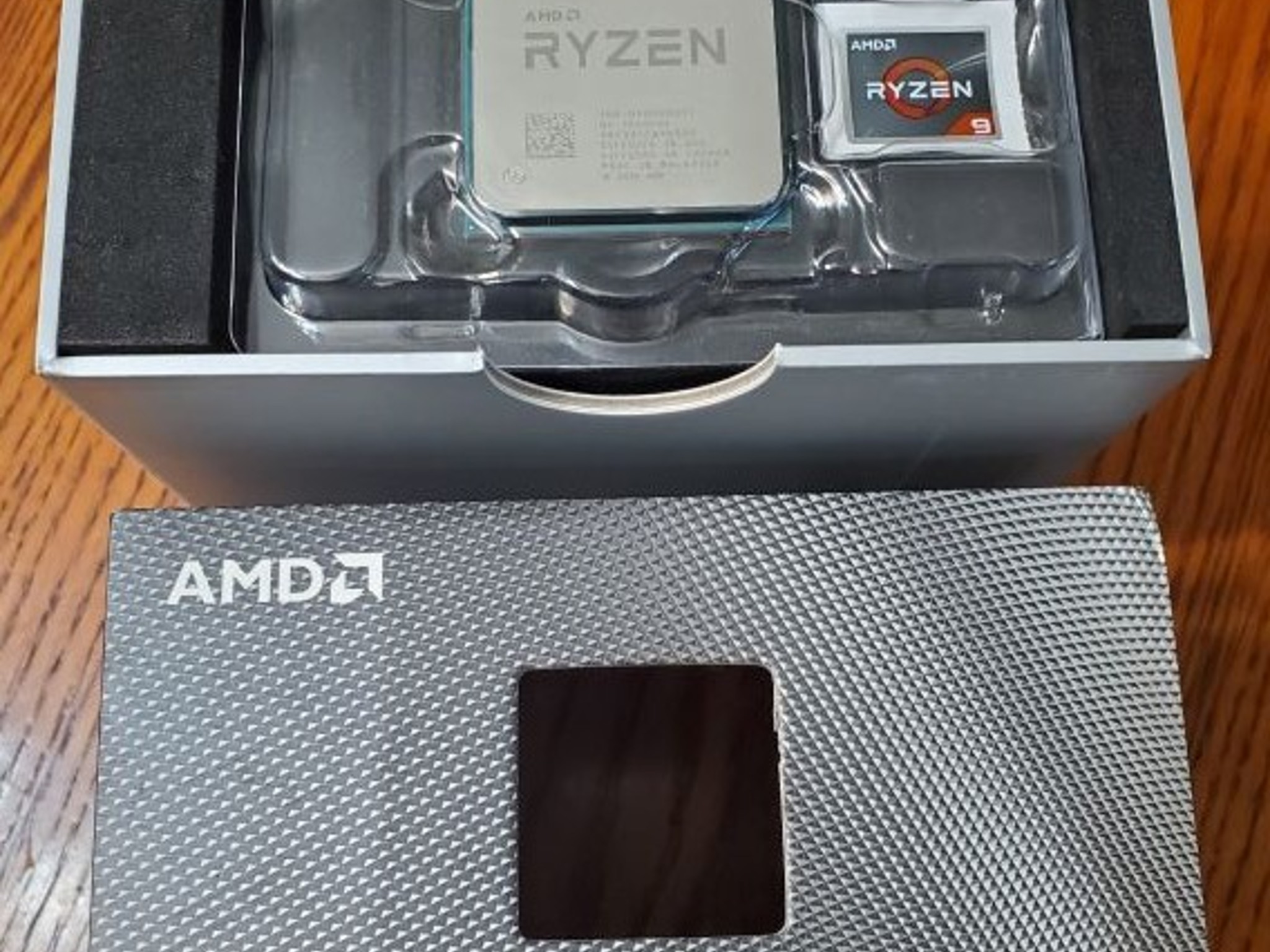 AMD Ryzen 9 3950X -3rd Gen 16-Core 3.5 GHz Socket AM4 105W Desktop Processor - 100-100000051WOF
