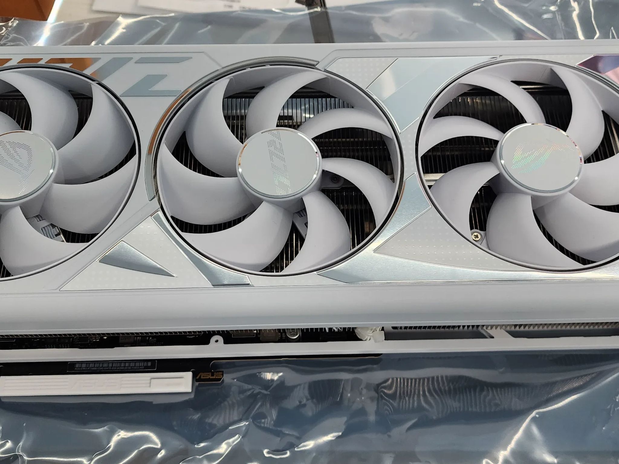 USED! RTX 4090 Asus Rog Strix OC White Edition