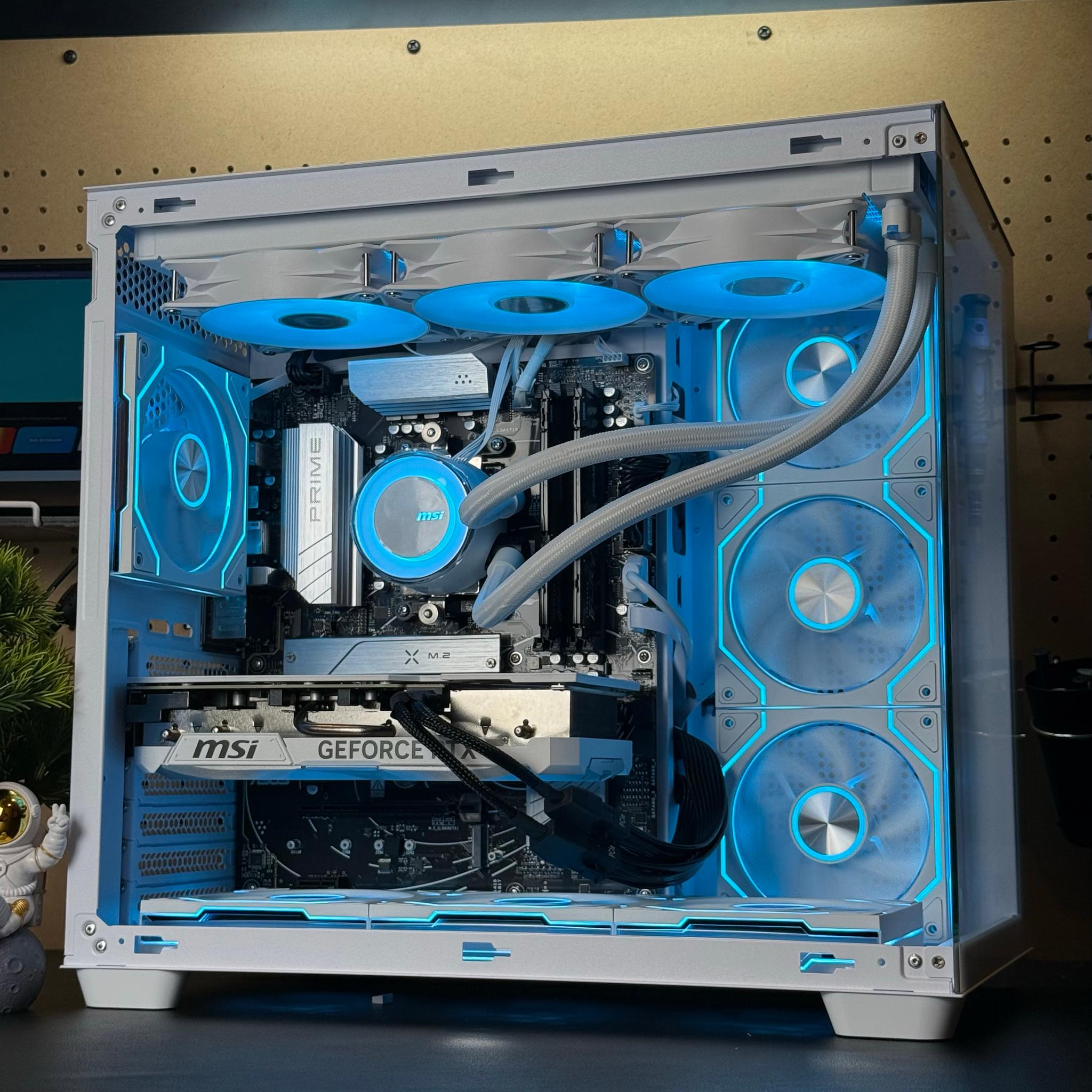 All White Gaming PC | RTX 4070 Ti Super | Ryzen 9 7950x | 32GB DDR5 RAM | 2TB | Windows 11