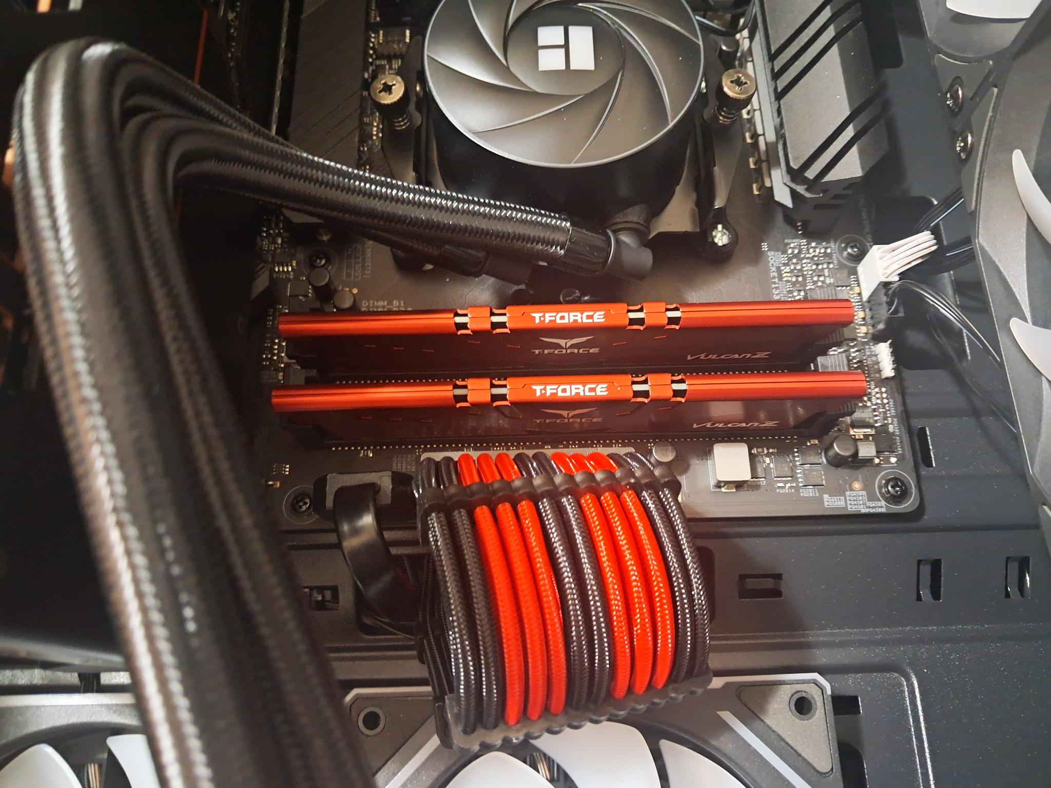 🔴Red Rage ROG🔴Ryzen 7 5800XT | RX 7700 XT | 16GB DDR4 | 1TB SSD | WiFi!