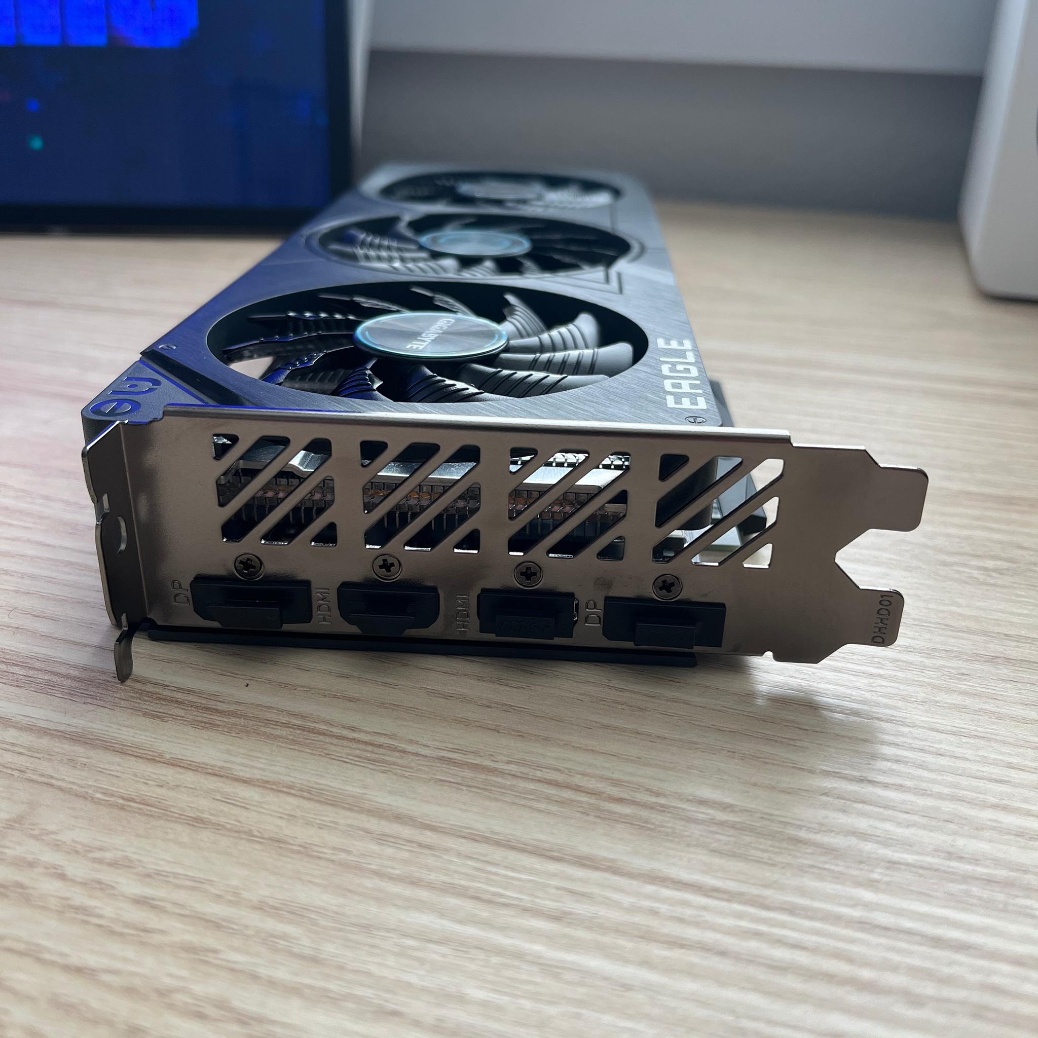 **SUMMER SALE** GIGABYTE - NVIDIA GeForce RTX 4060 EAGLE OC 8GB GDDR6 - GREAT CONDITION