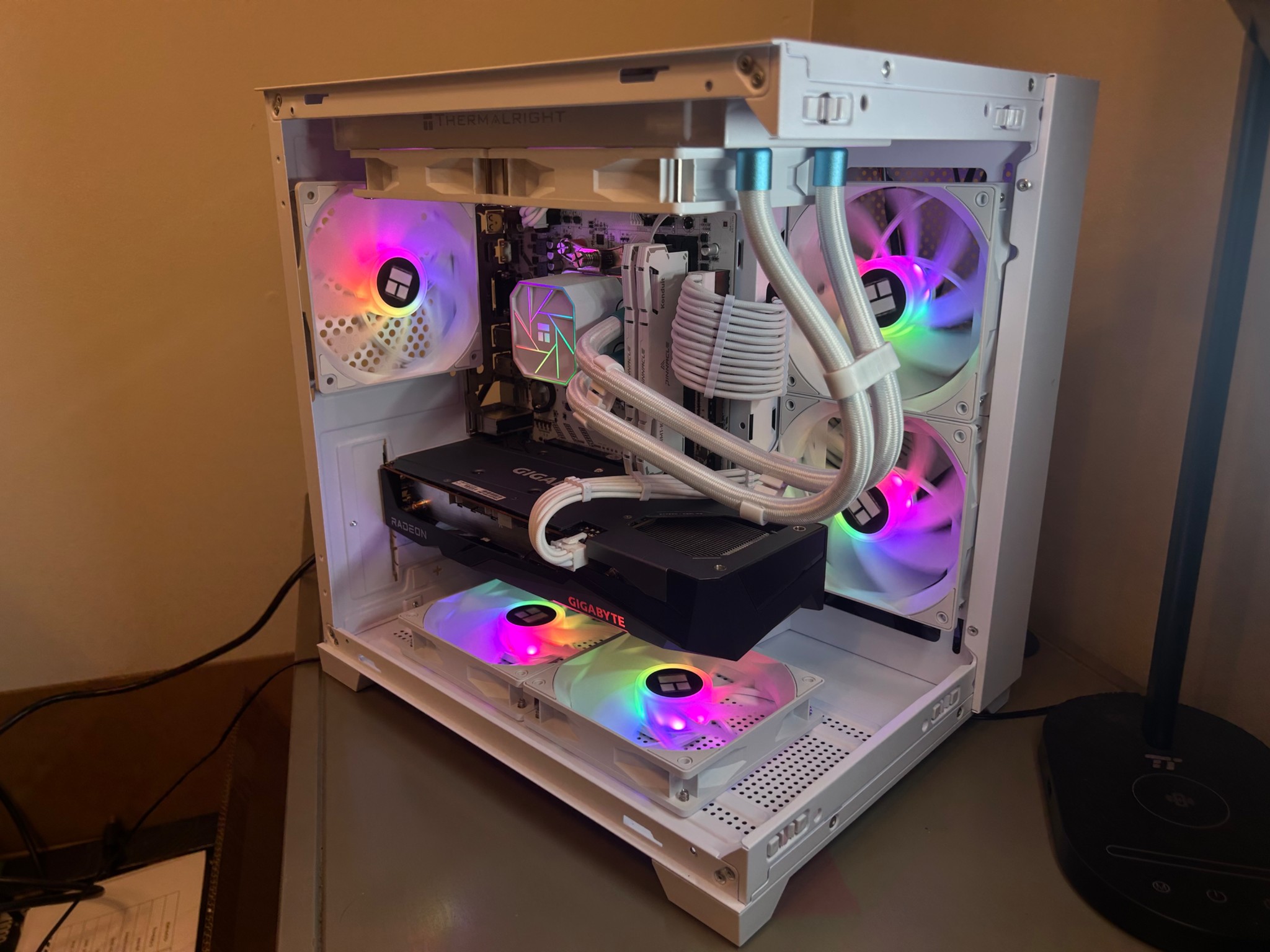 ❄️⚪️1440p Liquid-Cooled Gaming PC⚪️❄️