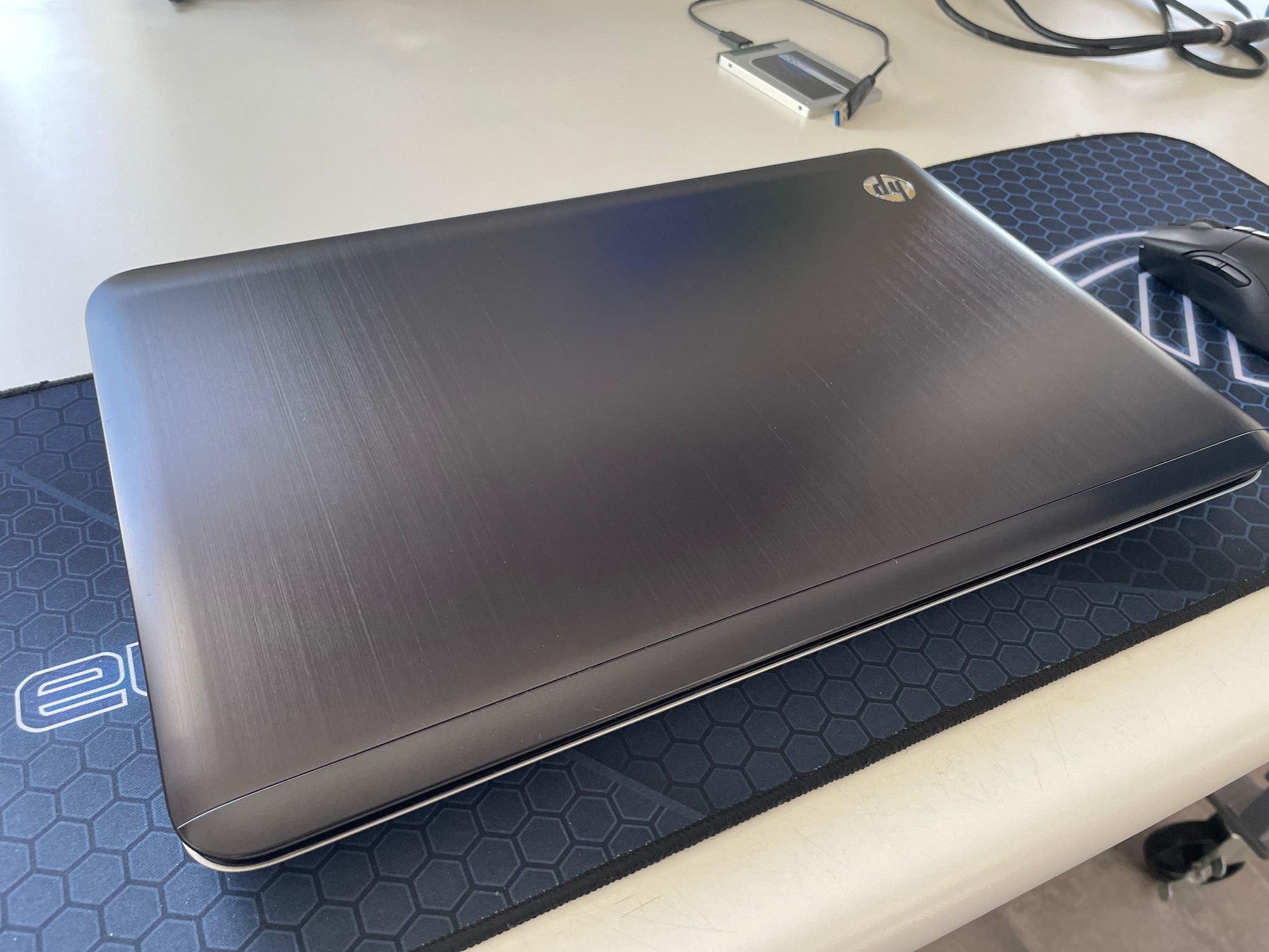 HP Pavilion dv7 - i7-2630QM + Radeon HD 6700M + 256 2.5” SSD