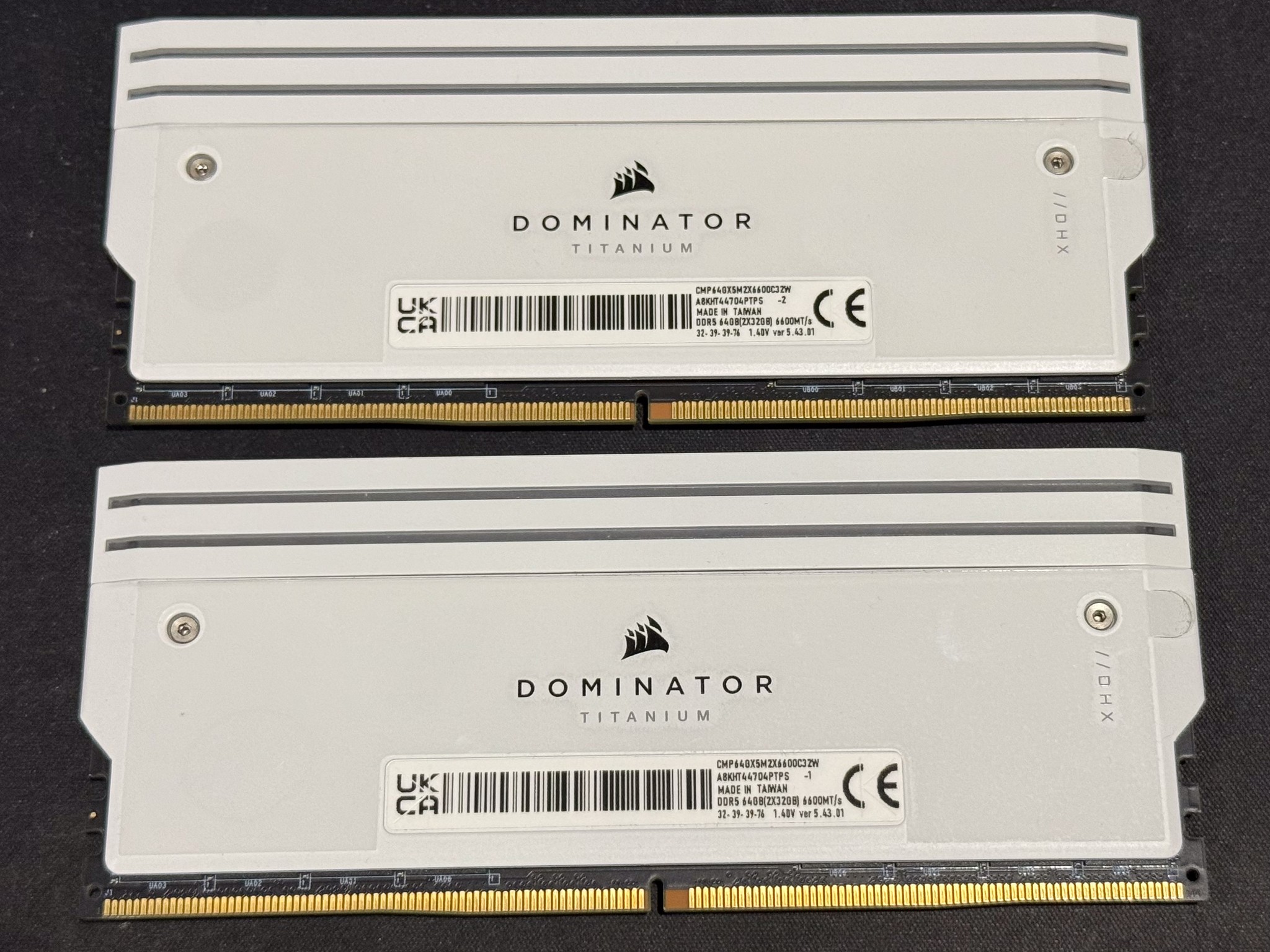 DOMINATOR® TITANIUM RGB 64GB (2x32GB) DDR5 DRAM 6600MT/s CL32 Intel XMP Memory Kit — White