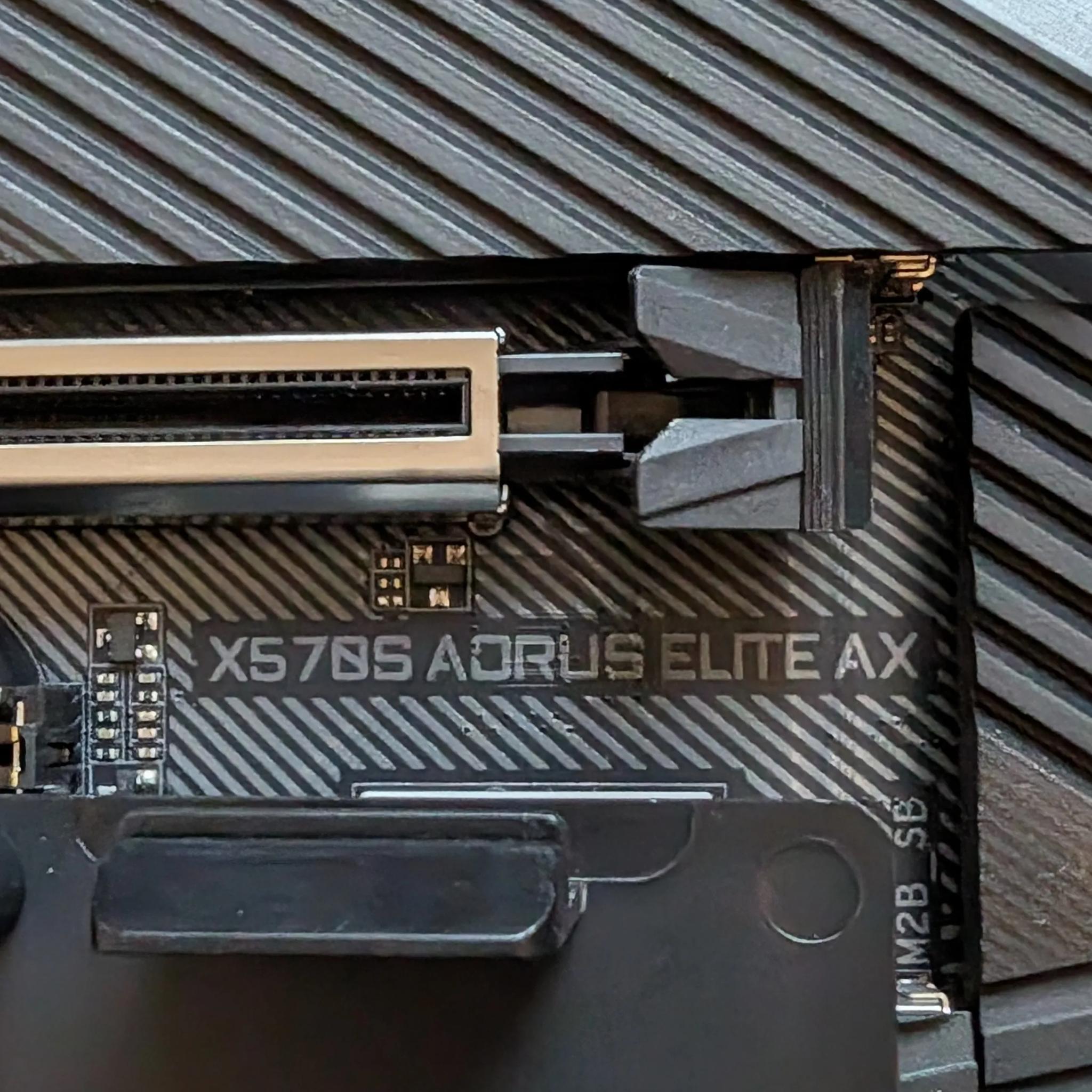 5800X3D, X570, 32GB, Dark Rock Pro 4