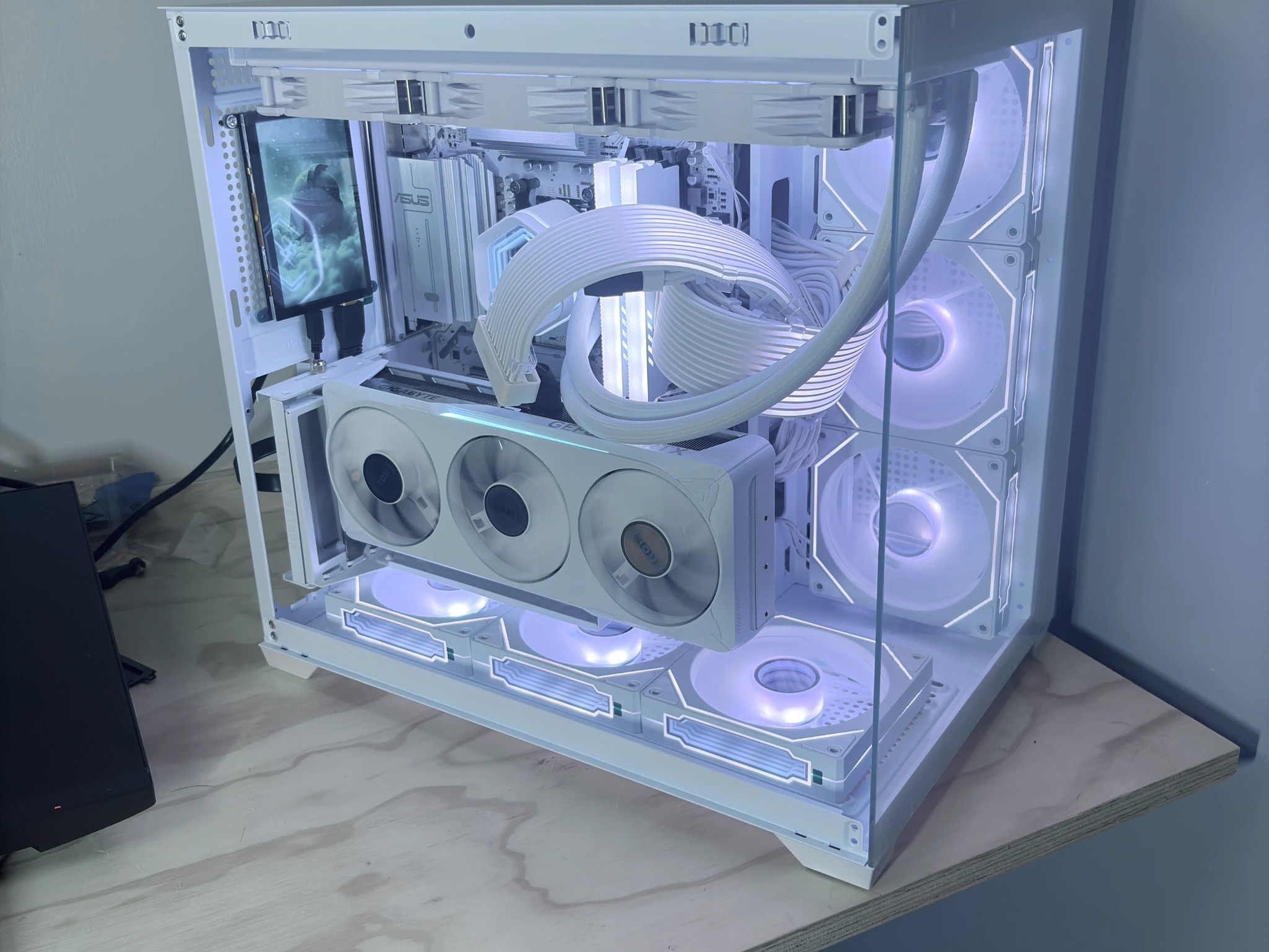 Prime Series High End Gaming PC / RTX 5070 + 9600X / NVMe SSD / Ready to Play!