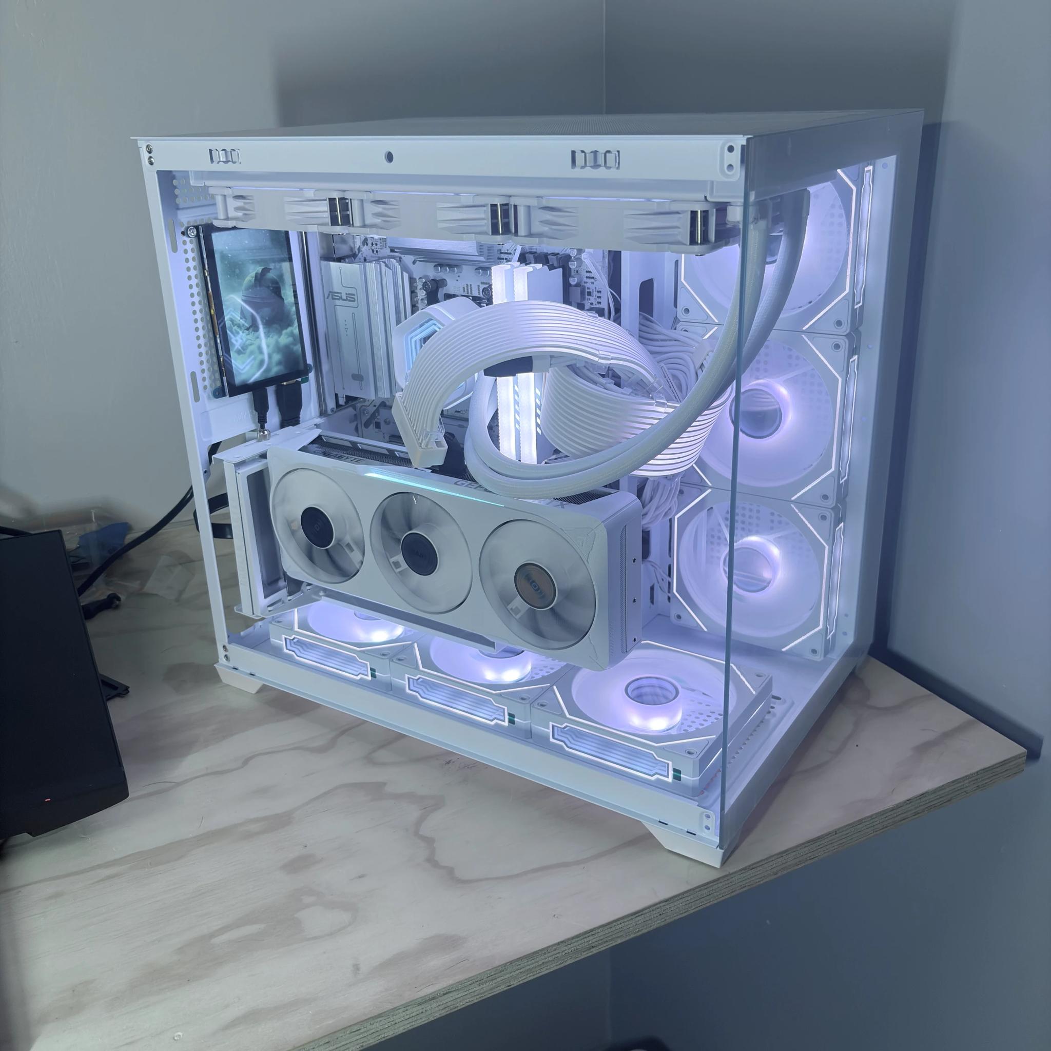 Prime Series High End Gaming PC / RTX 5070 + 9600X / NVMe SSD / Ready to Play!