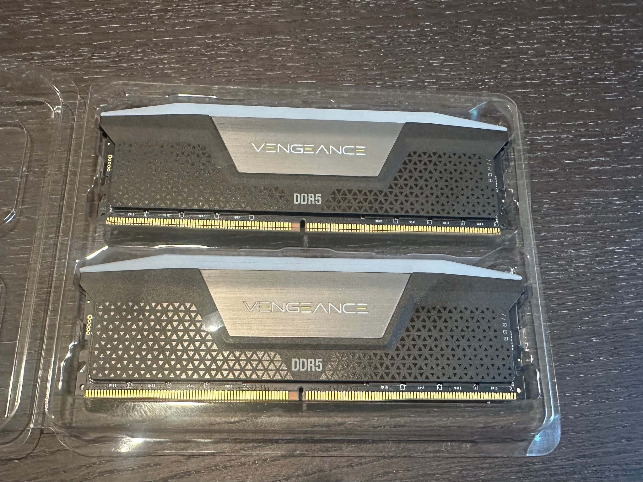 Corsair Vengeance RGB DD5 64Gb 6400MHz CL32 RAM