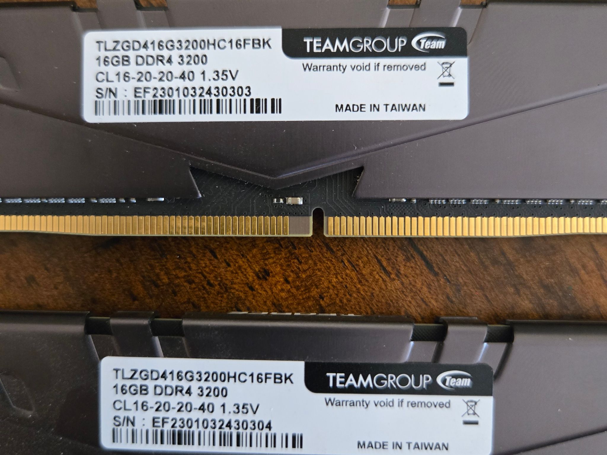 TEAMGROUP T-Force Vulcan Z 32GB 2x16GB DDR4-3200 CL16 RAM TLZGD416G3200HC16FBK