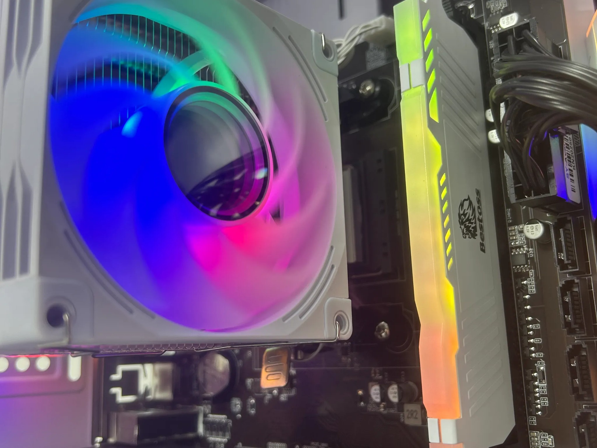 🥶🧊//ICEBERG V2// - Ryzen 5 1600, GTX 1660 Super, 16GB, 1TB SSD🥶🧊
