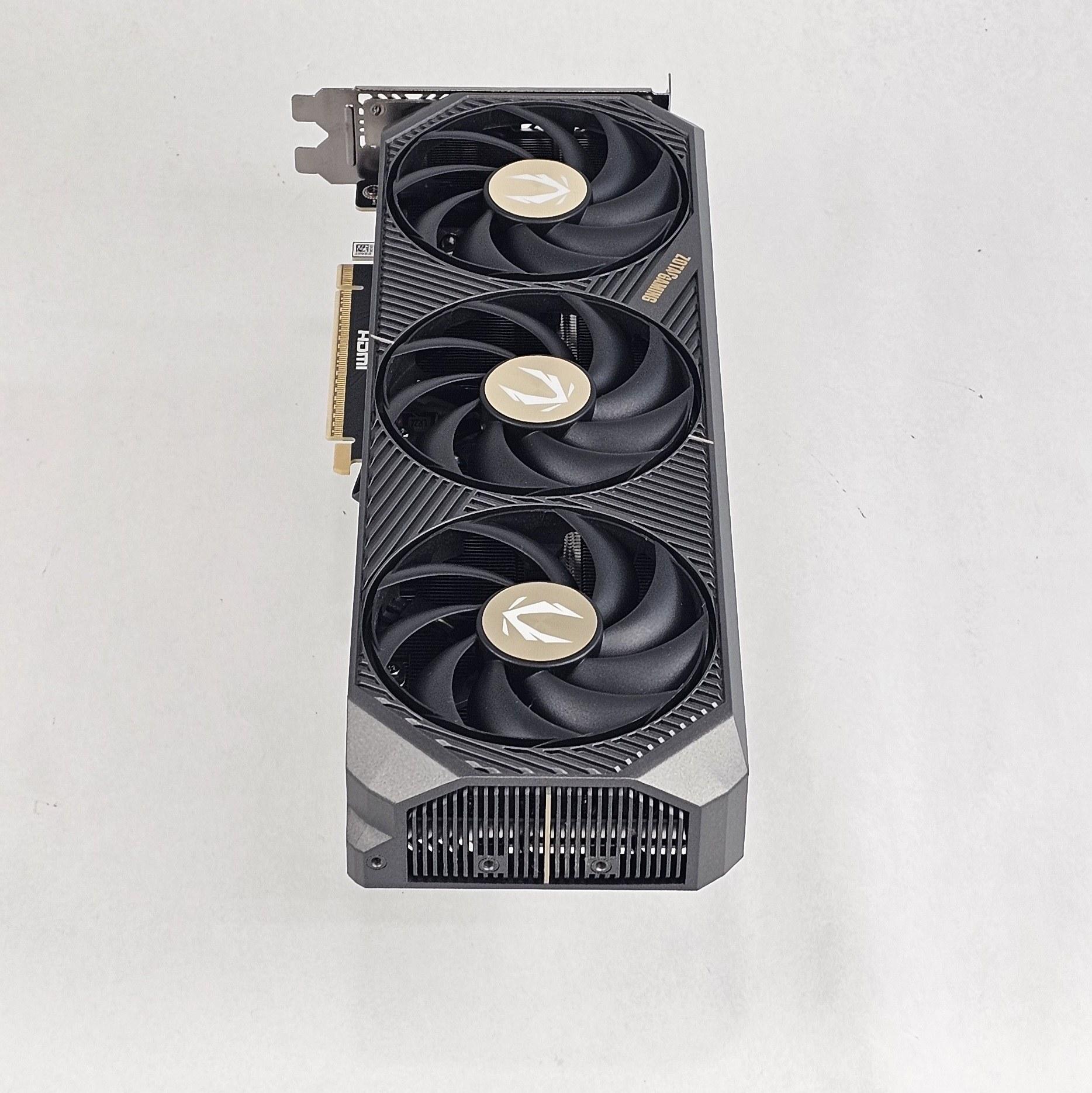 RTX 5070 Zotac Gaming Solid OC 12GB