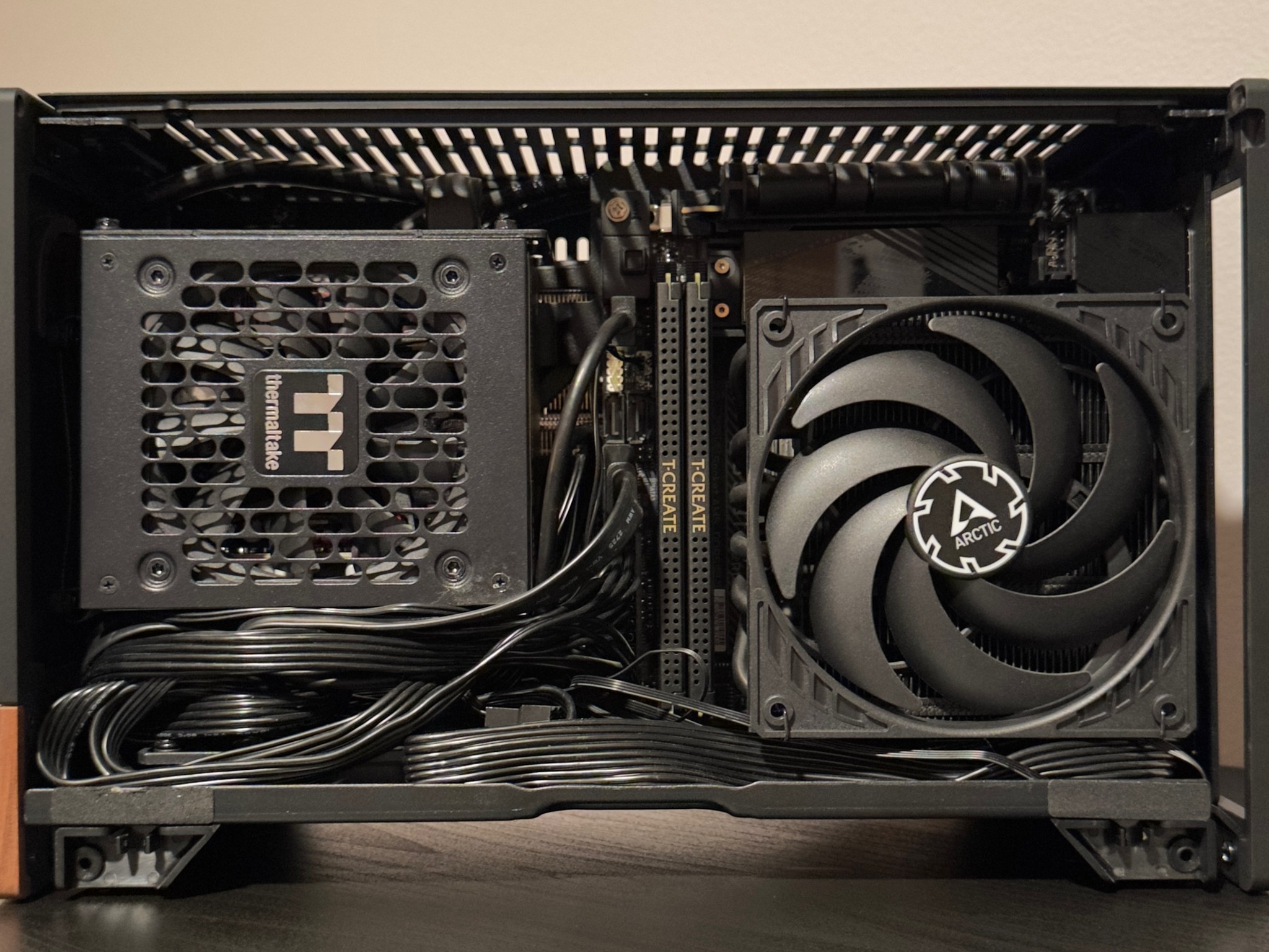 RTX 5070 | 9700X | 32GB DDR5 | 1TB NVME | WiFi7 | Mini-ITX