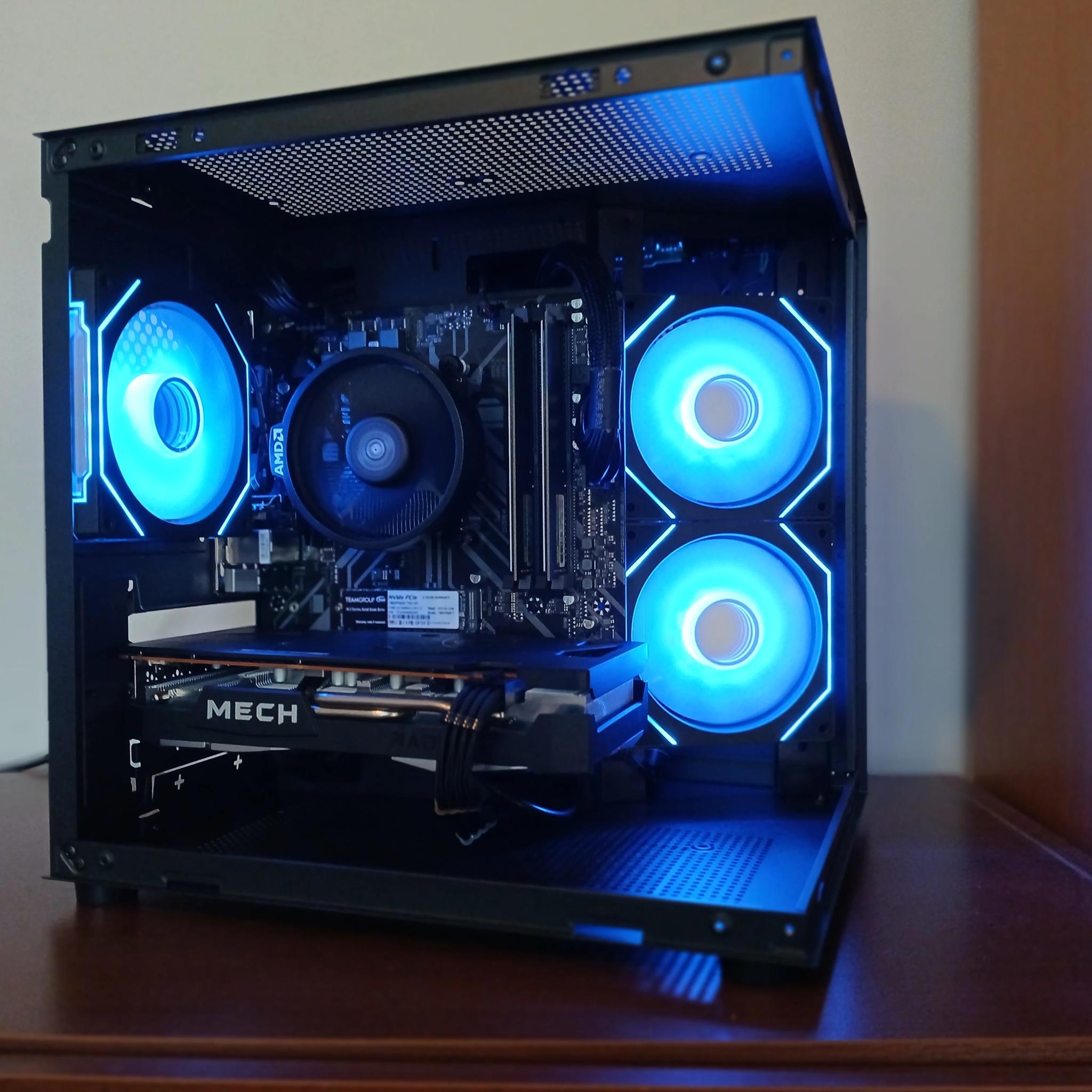 RX 6600 XT | Ryzen 5 5500 | 16GB RAM