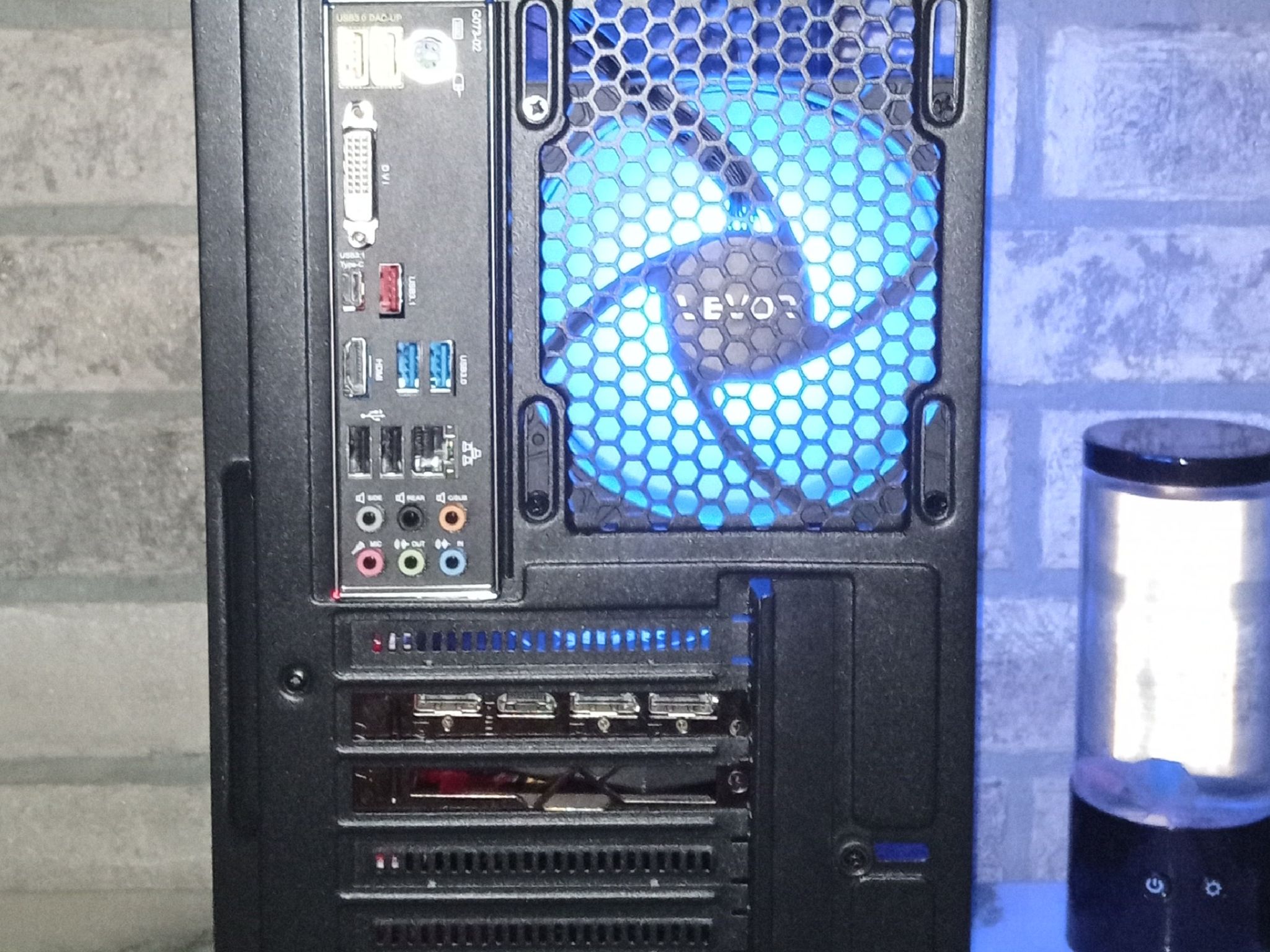 Gaming Pc/i5 6600k/Rx 5600 XT/16GB DDR 4/512 SSD HD/WIN 11 PRO/WIFI