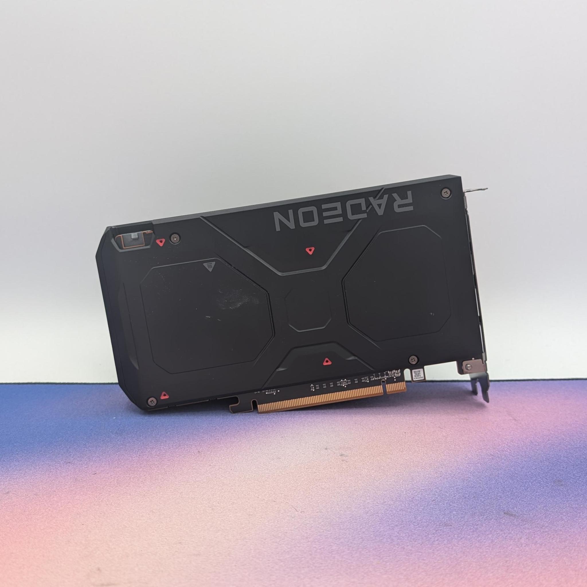 AMD RX 7600 Reference