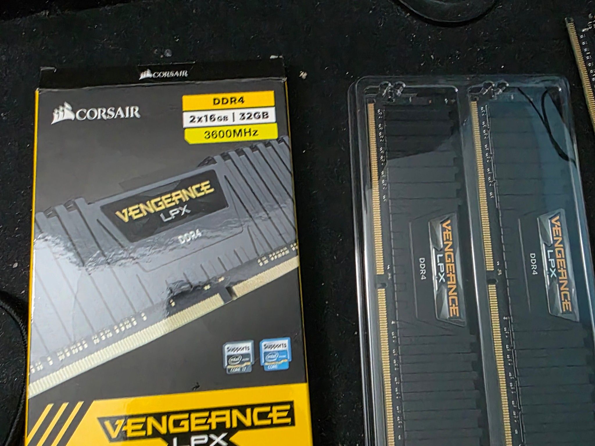 Corsair Vengeance LPX ddr 4 3600 32 gigs