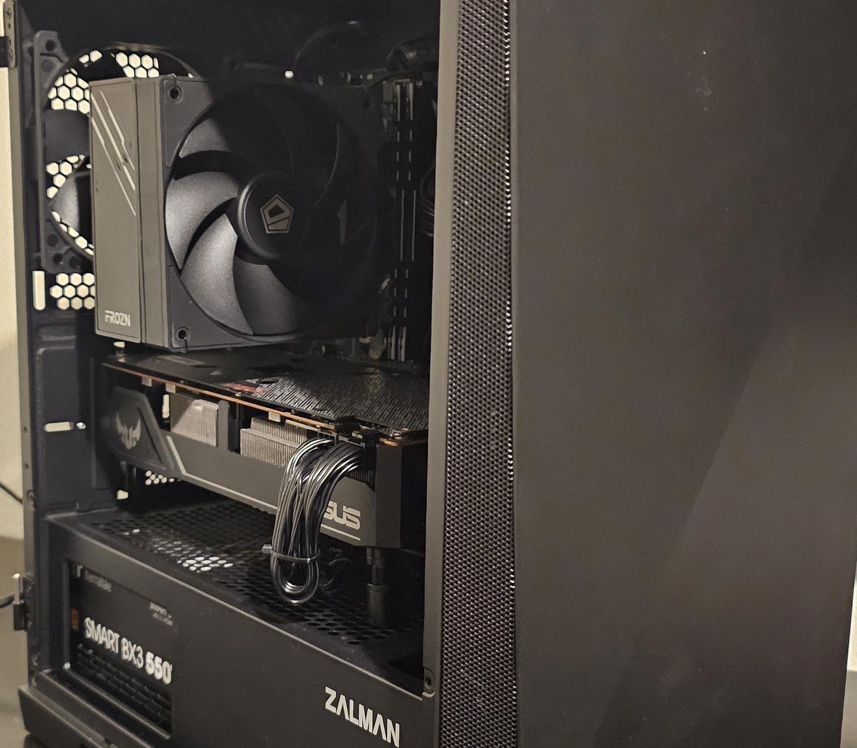 Ryzen 5 3600 RX 5700 8GB Low Profile all black build