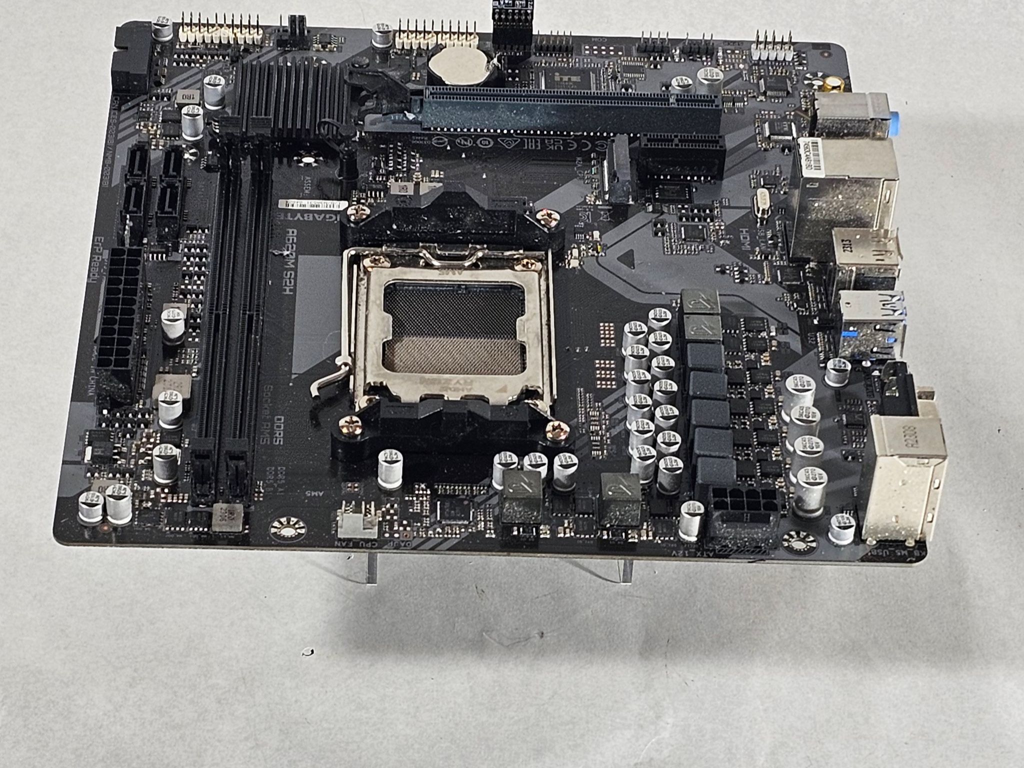 Gigabyte A620 S2H AMD AM5 DDR5 mATX Motherboard