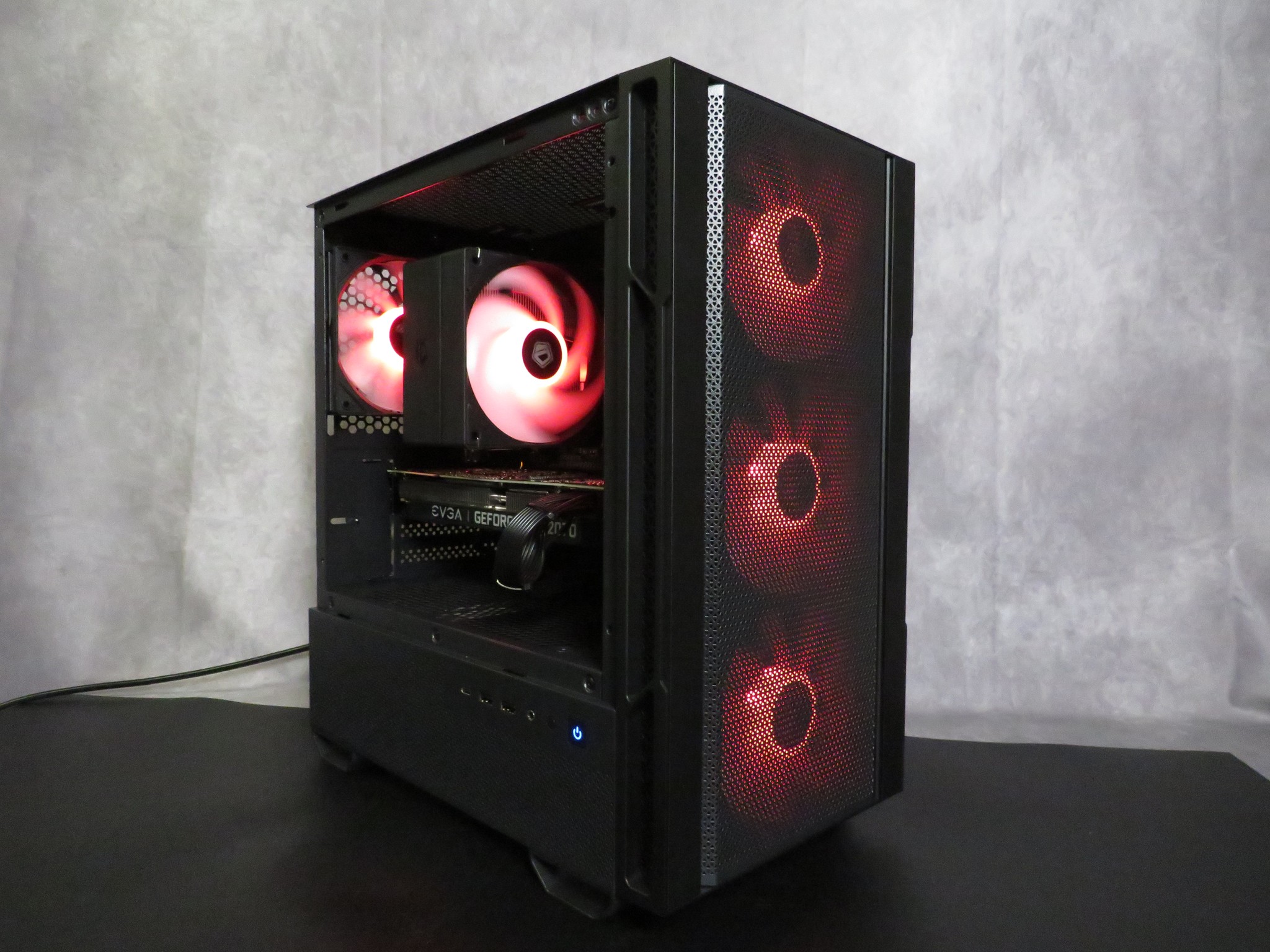 Mid-Range Master Gamer: RTX 2070 Super + Ryzen 5 3600 + 16 GB DDR4 + 1 TB SSD