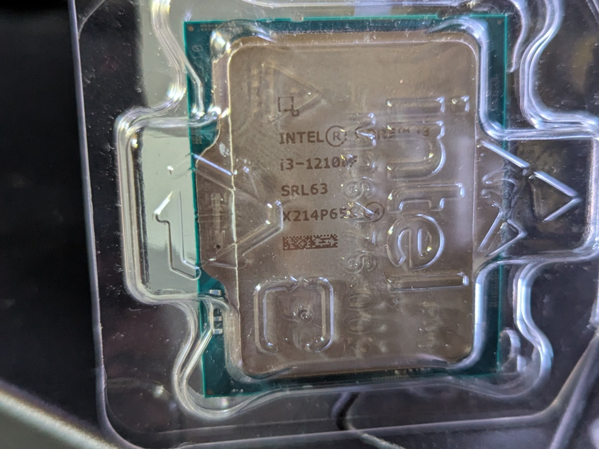 Intel i3 12100f