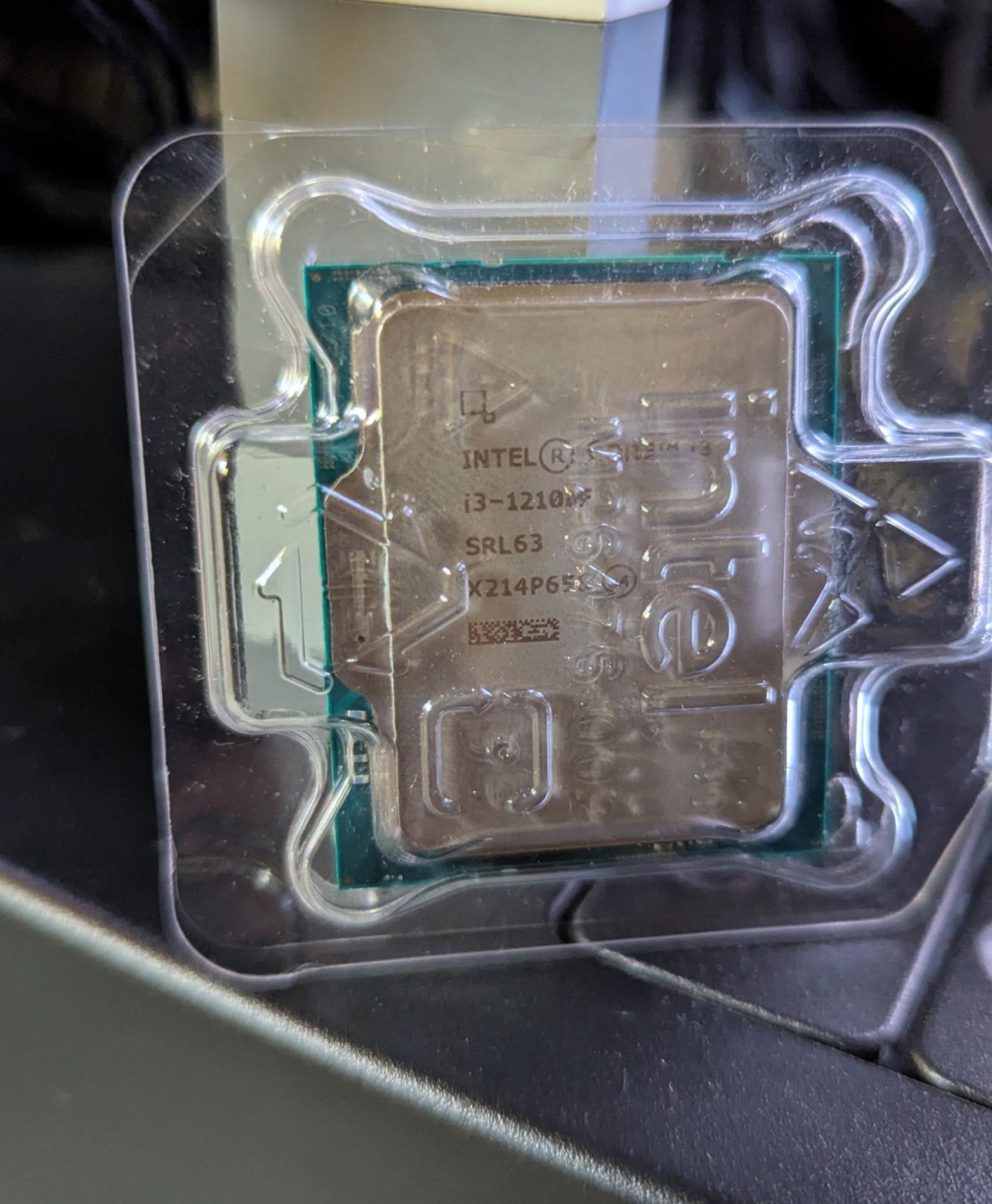 Intel i3 12100f