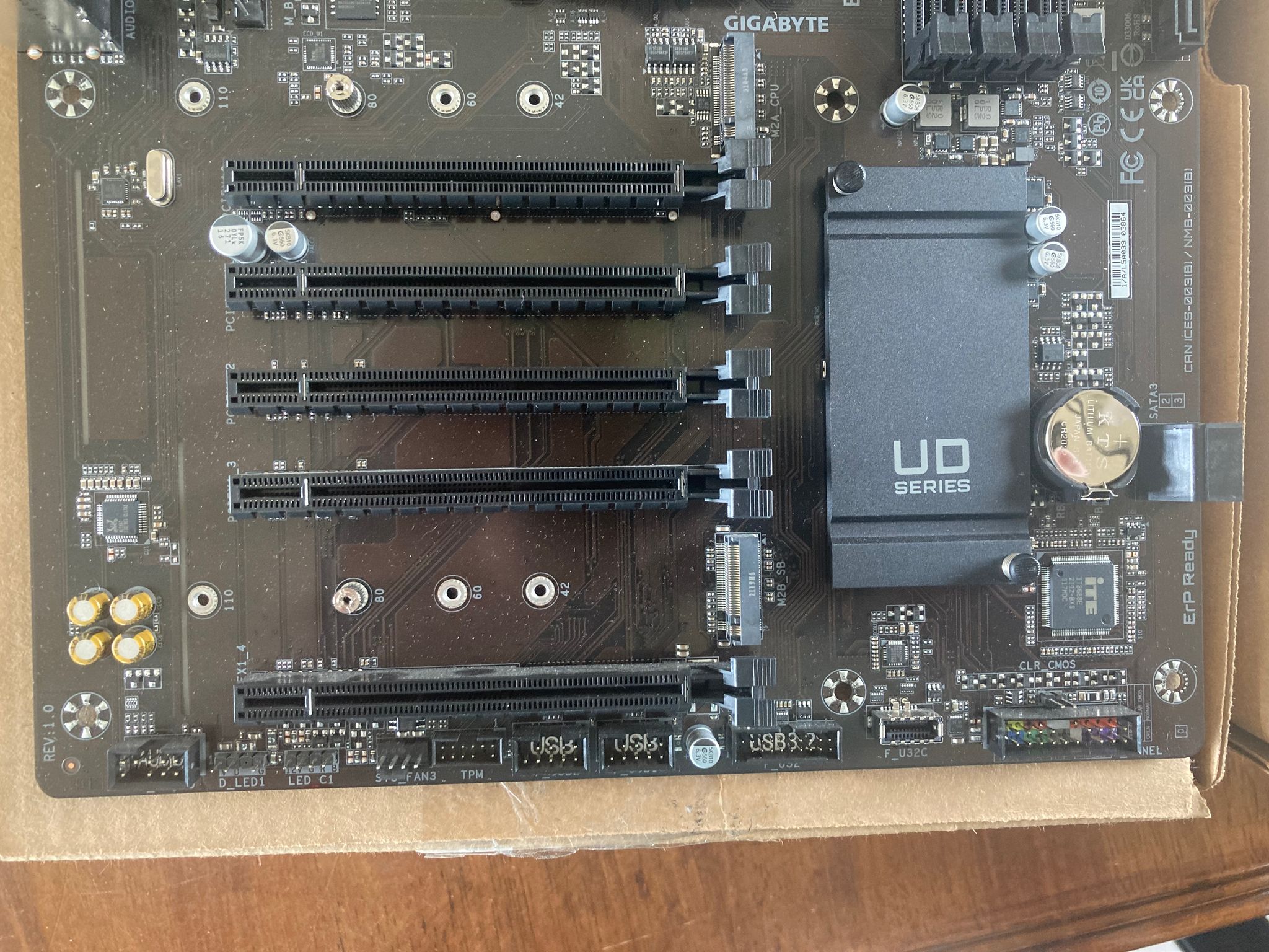 Gigabyte B550 UD AC Y1 AM4 ATX Motherboard