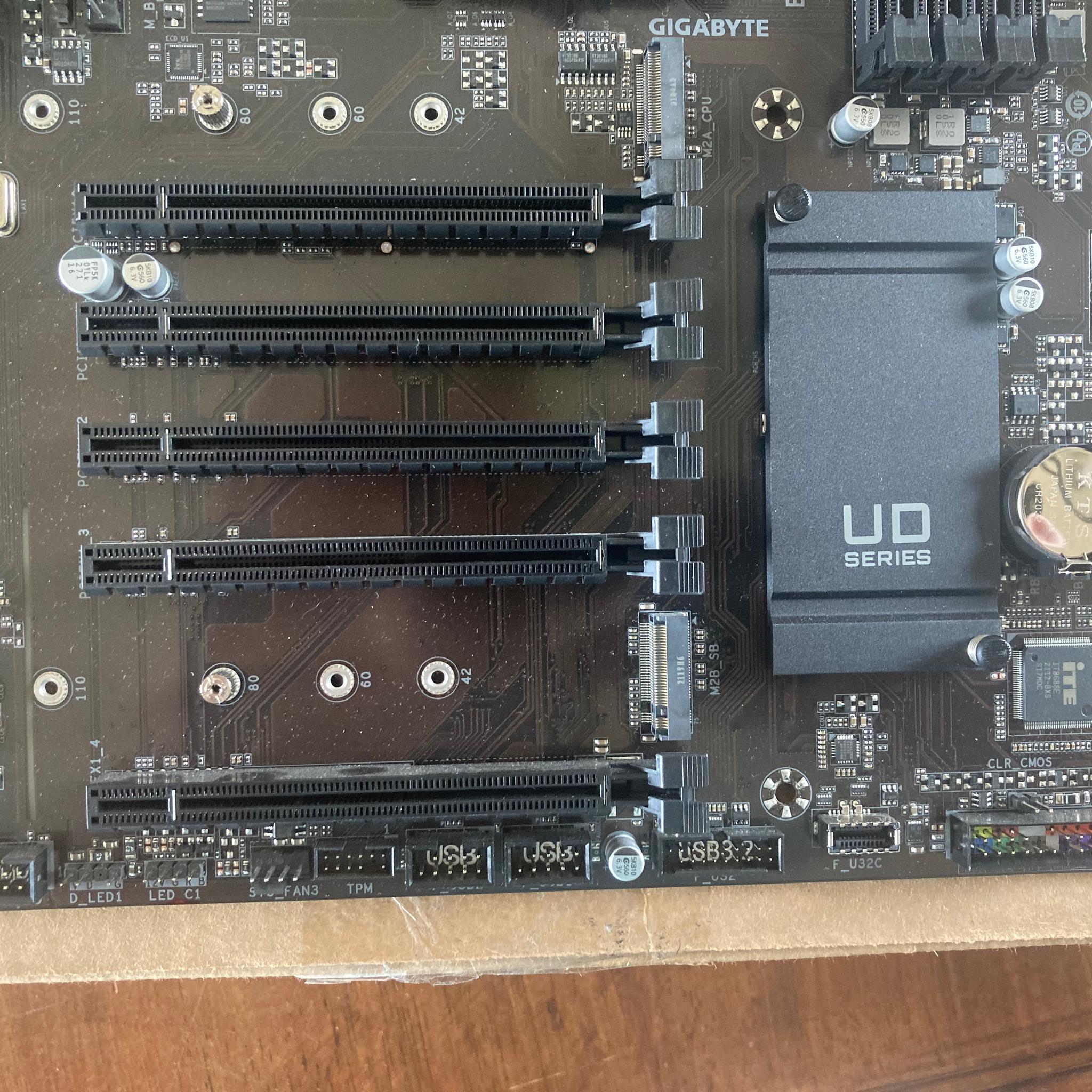 Gigabyte B550 UD AC Y1 AM4 ATX Motherboard