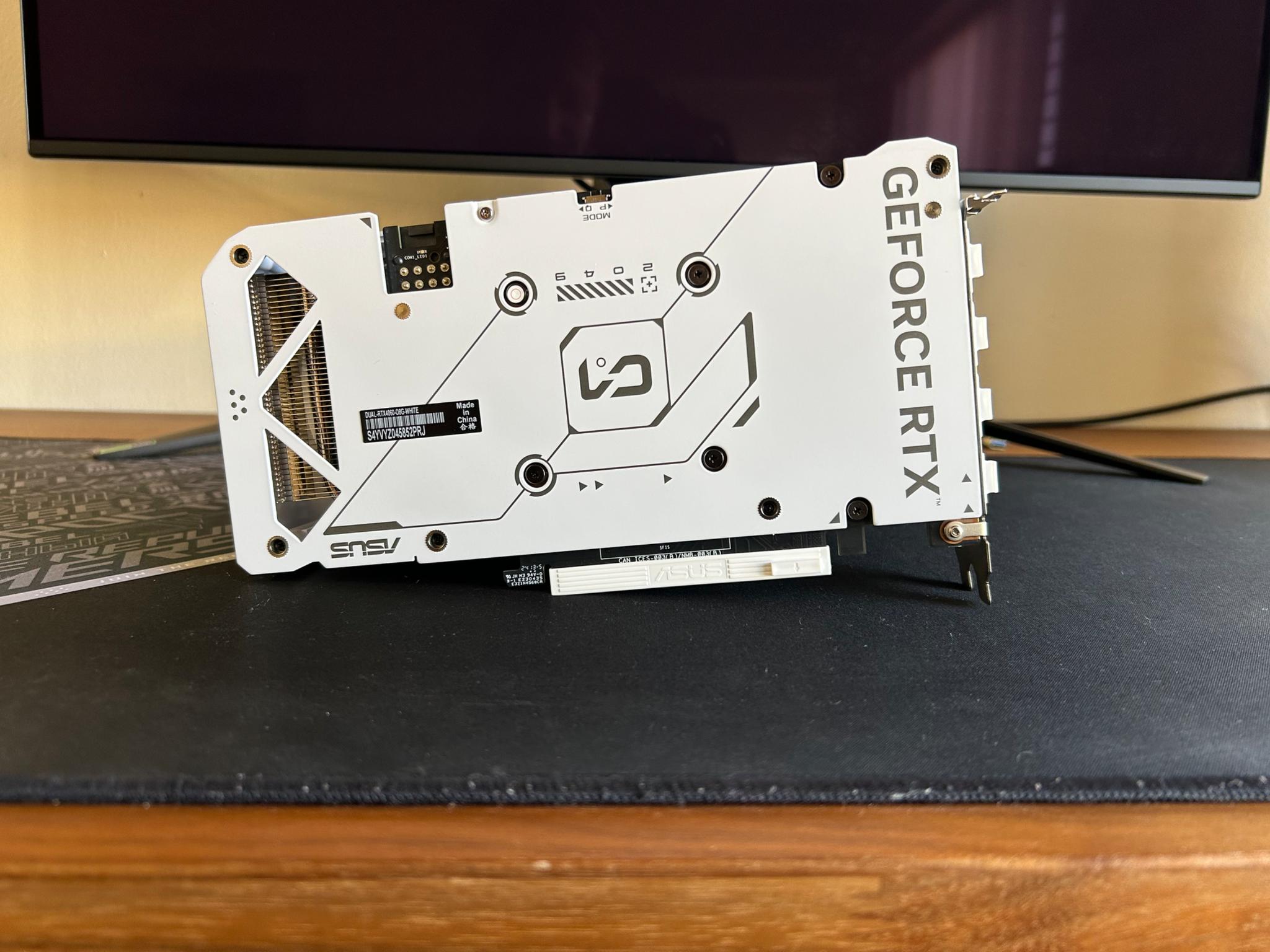 Asus Dual RTX 4060 OC (White)