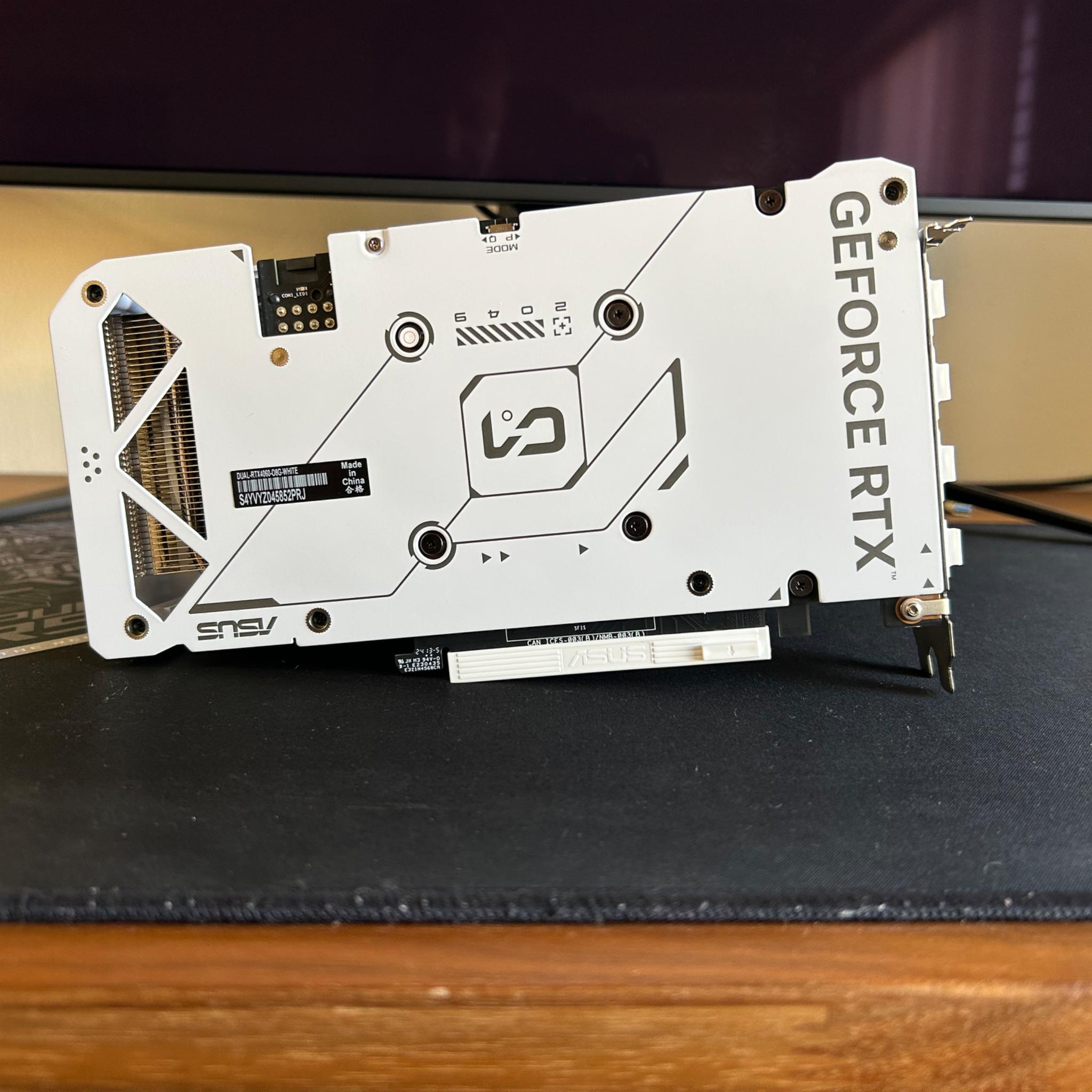 Asus Dual RTX 4060 OC (White)