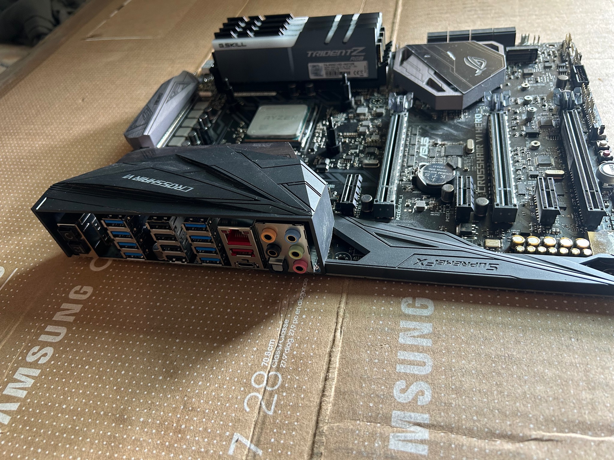 Asus Crosshair VI X370 Motherboard + Ryzen 5 3600 + 32 Gb DDR4 Trident Z | COMBO