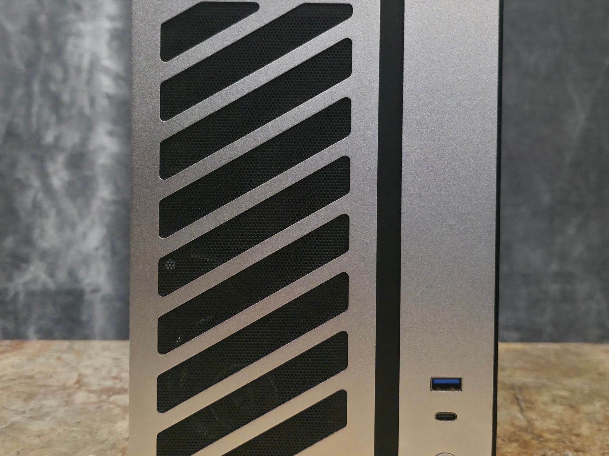 Premium SFF 1440p Gaming PC | Brand New RX 9060 XT 16GB | 32GB DDR5