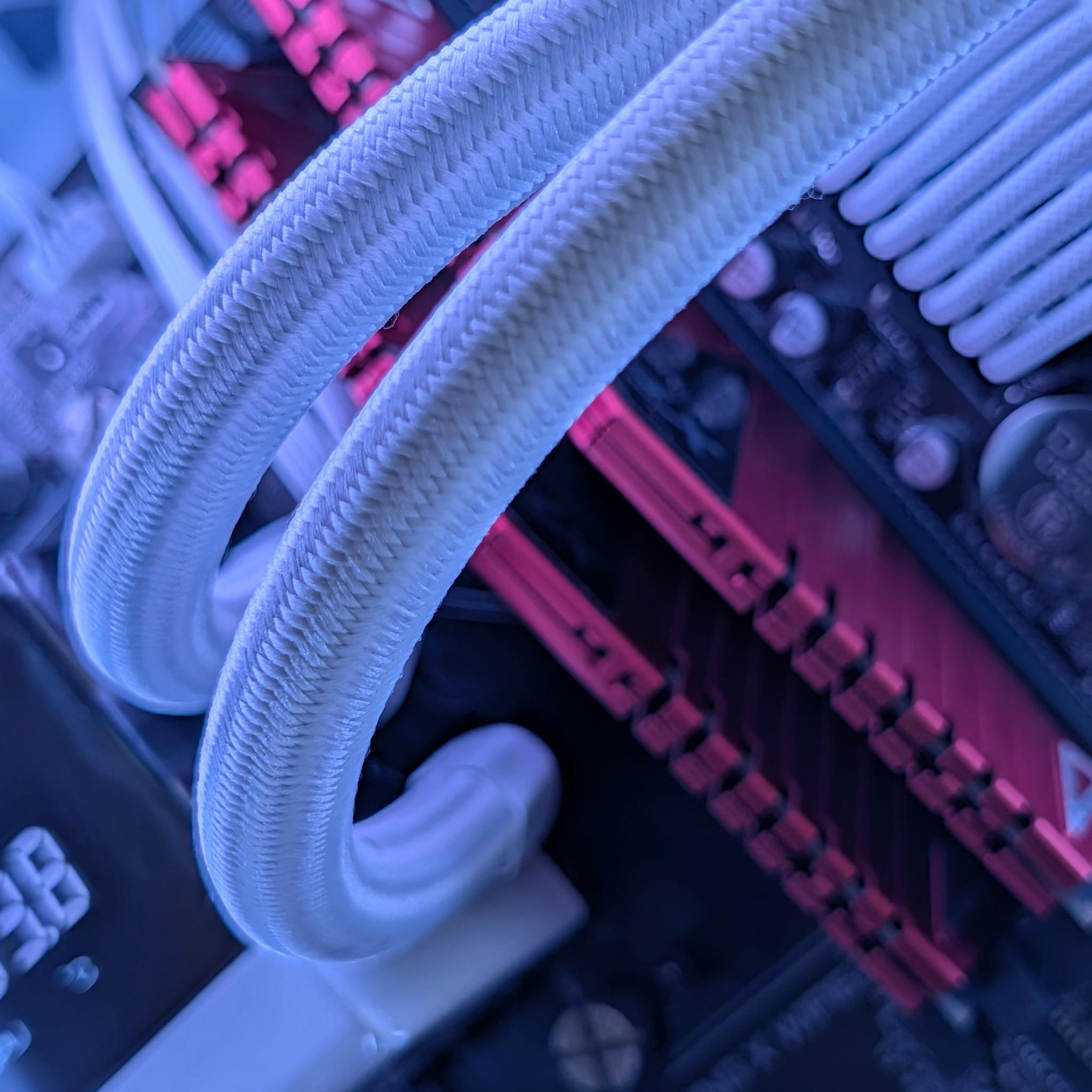 Liquid Cooled Gaming PC | RTX 5060 / Ryzen 5 / 16GB DDR4 / 1TB NVMe / Wi-Fi
