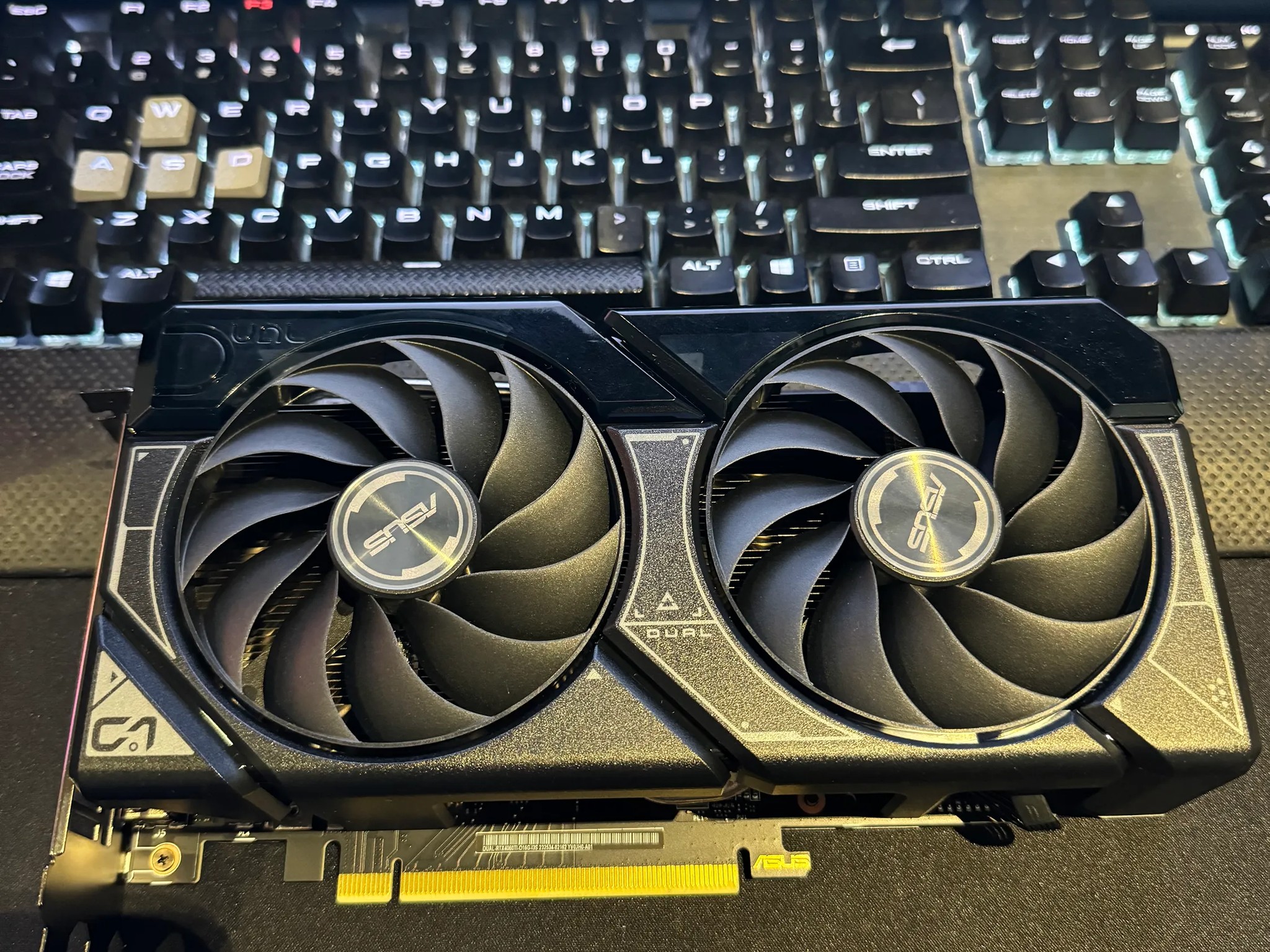 ASUS Dual GeForce RTX 4060 Ti 16GB OC Edition