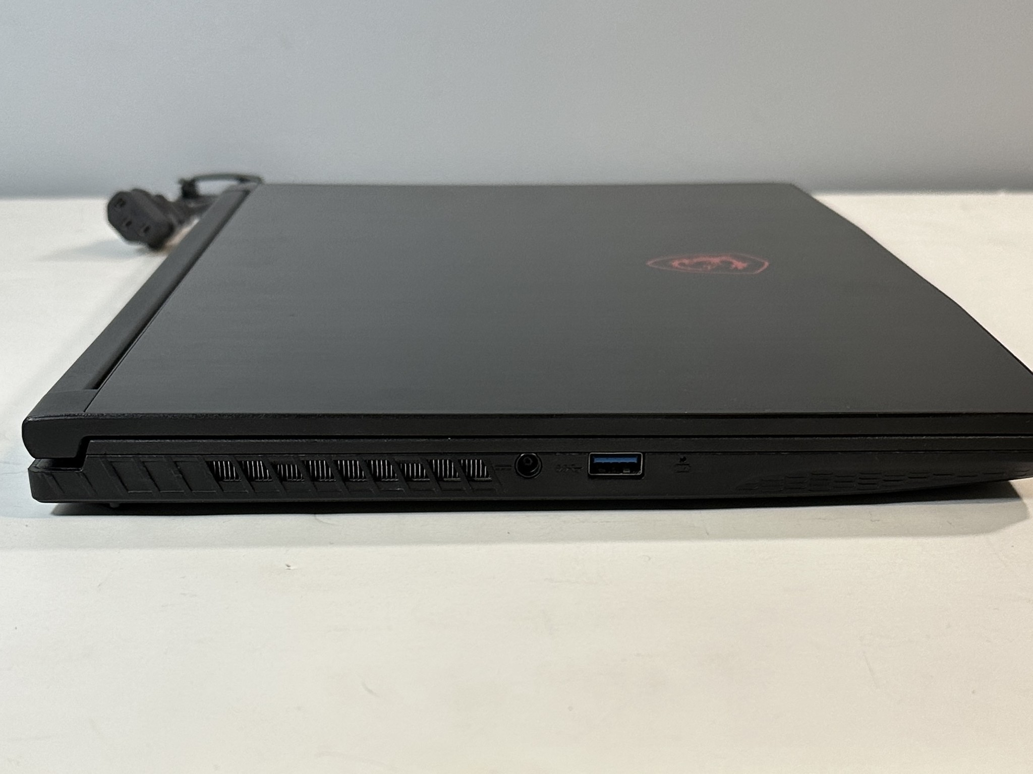 MSI GF63 Thin i5-10500H | GTX 1650 | 12GB Ram | 500GB SSD 15.6in 1080P 60Hz Gaming Laptop